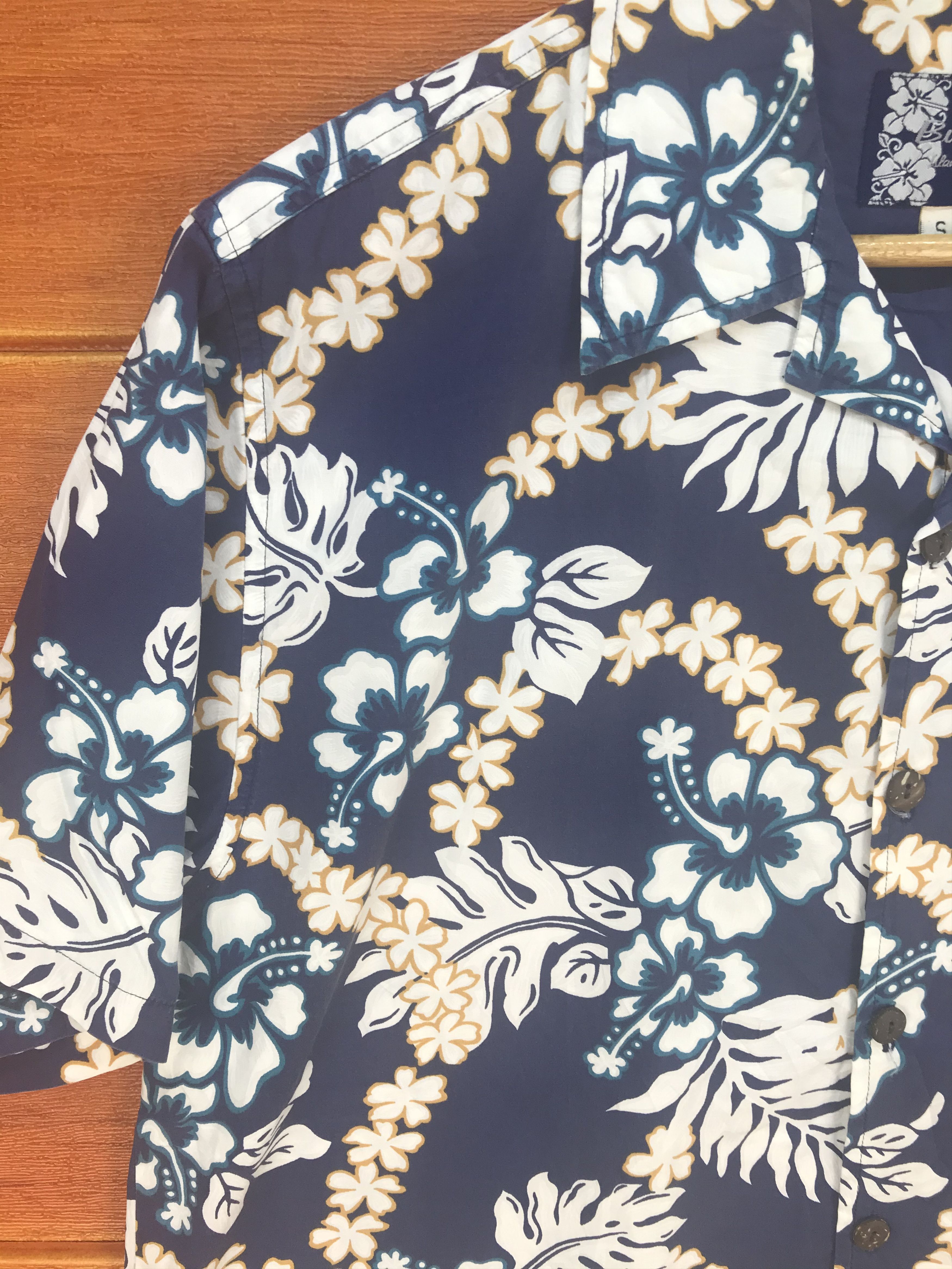Bullhead Denim Co. Vintage Bullhead Island Series Oversize Hawaiian Shirt Size US S / EU 44-46 / 1 - 2 Thumbnail