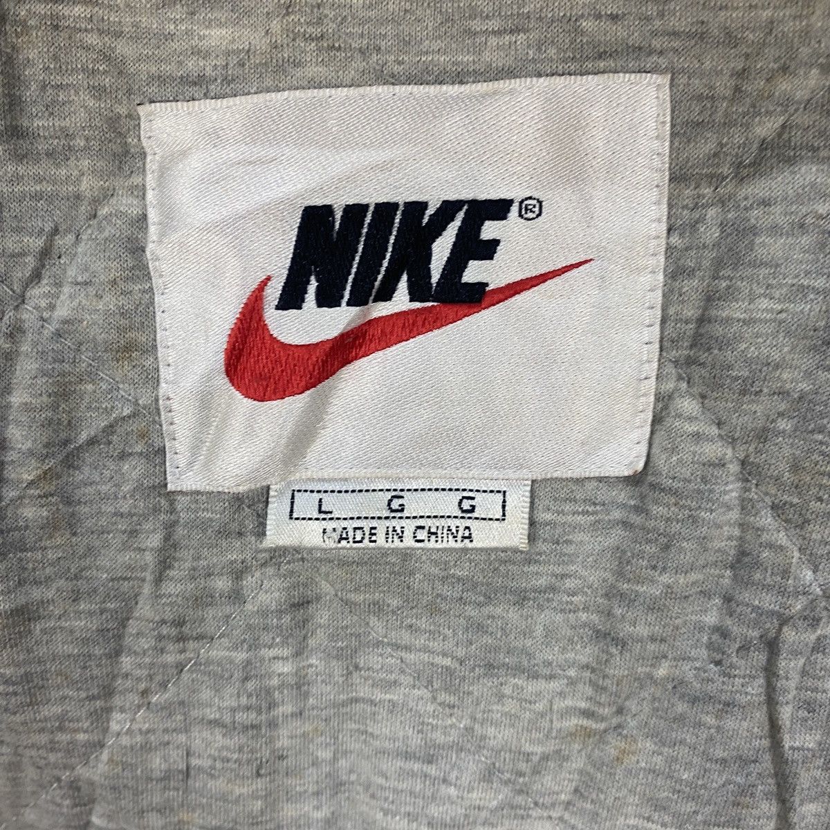 Nike × Vintage Vintage Nike Hoodie Sweater Big Logo Size US L / EU 52-54 / 3 - 13 Thumbnail