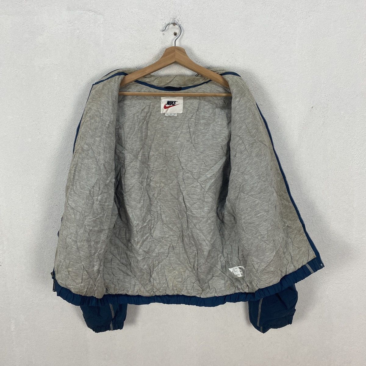 Nike × Vintage Vintage Nike Hoodie Sweater Big Logo Size US L / EU 52-54 / 3 - 10 Thumbnail