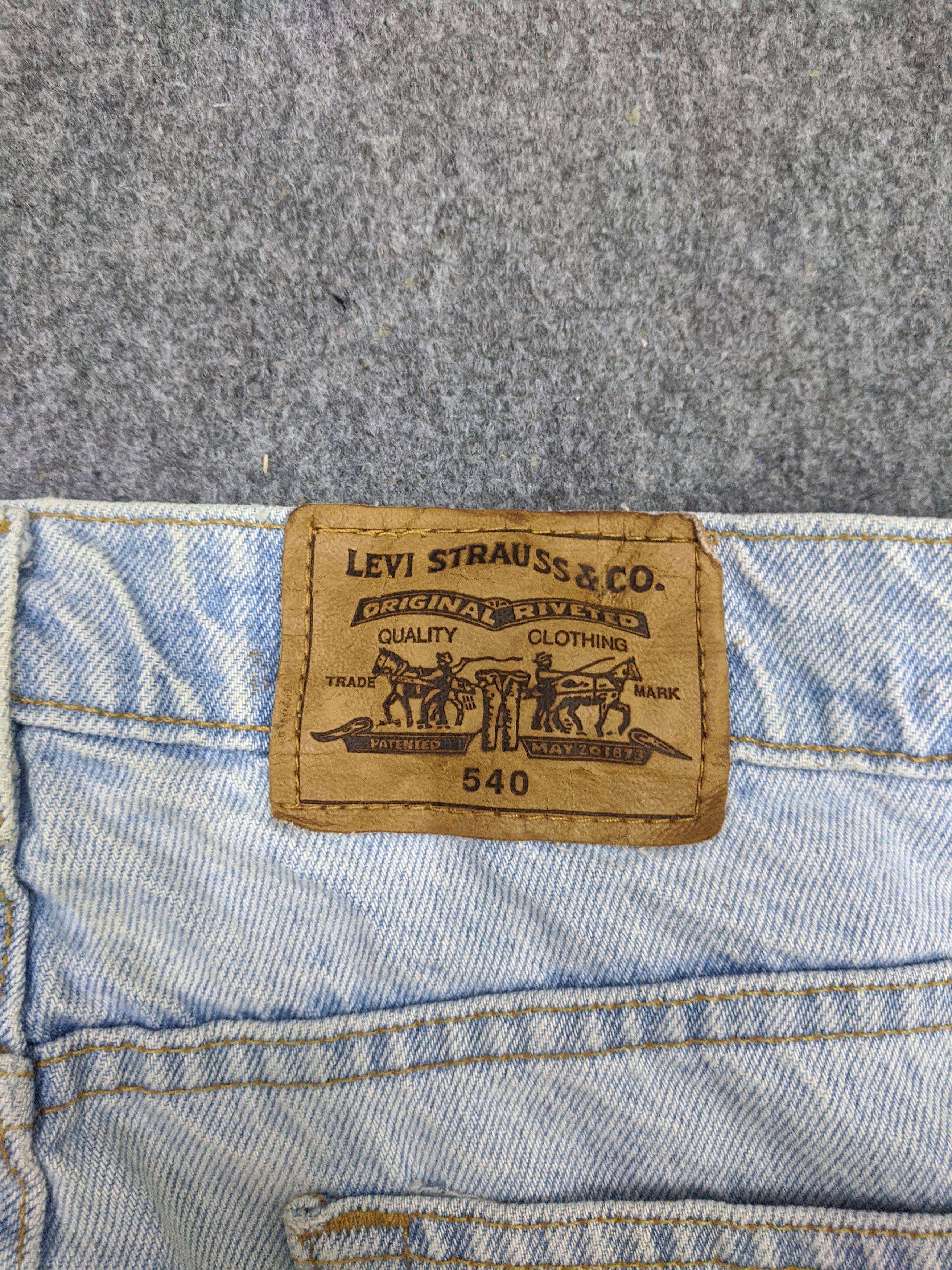 Levi's Vintage 90s Levis 540 Relaxed Fit Lightwash Jeans DP0707 Size US 35 - 5 Thumbnail