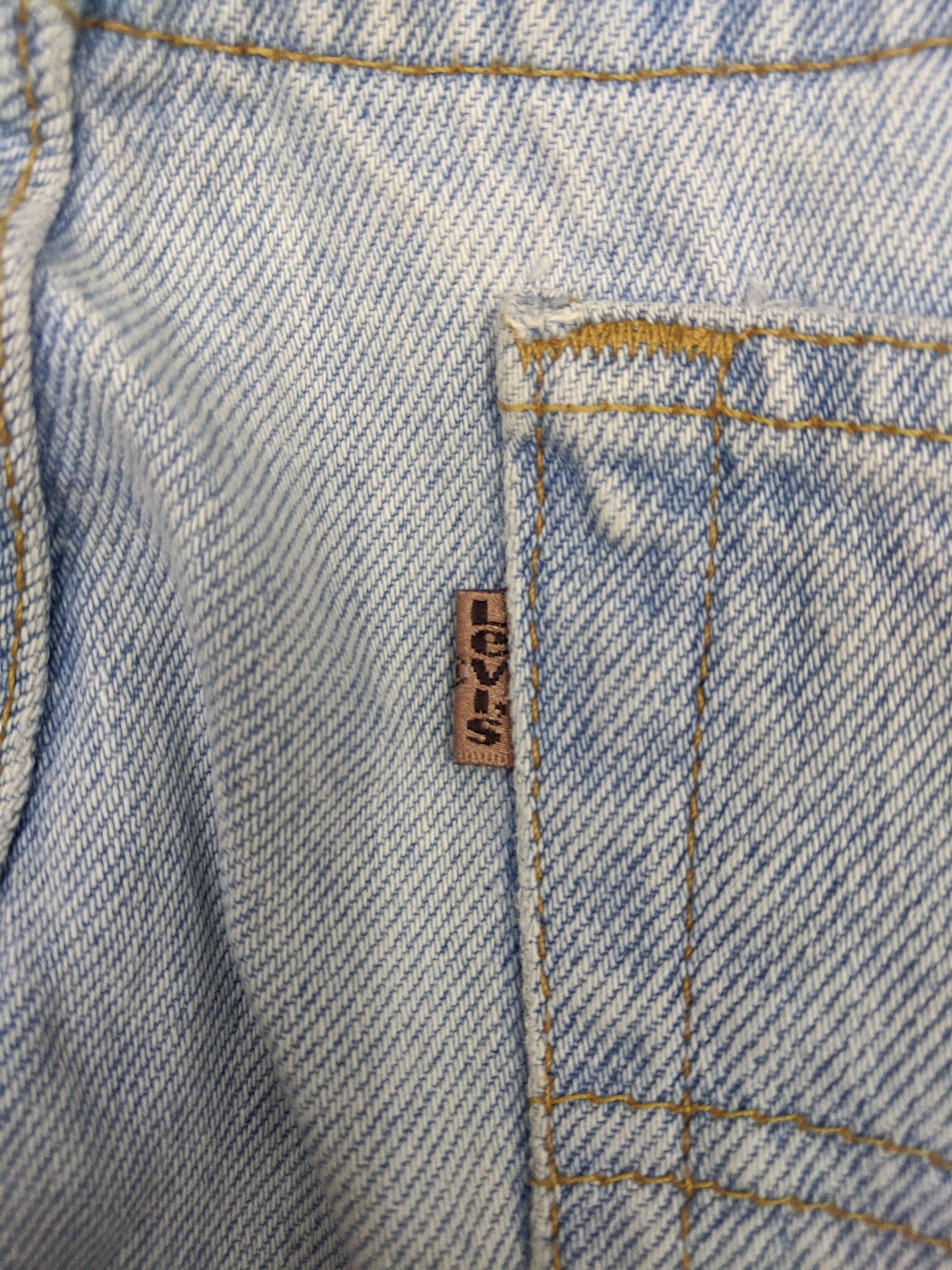 Levi's Vintage 90s Levis 540 Relaxed Fit Lightwash Jeans DP0707 Size US 35 - 14 Thumbnail