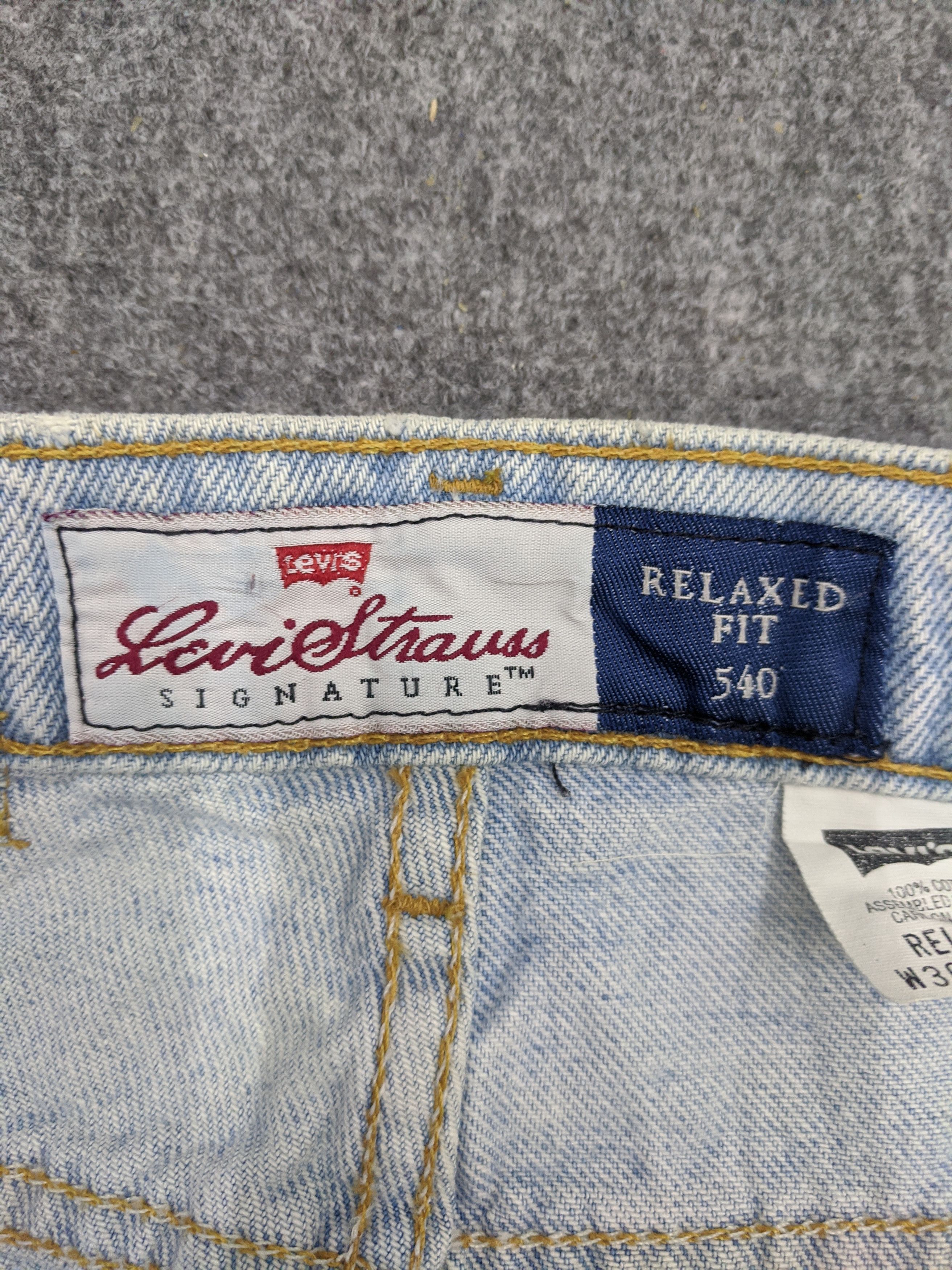 Levi's Vintage 90s Levis 540 Relaxed Fit Lightwash Jeans DP0707 Size US 35 - 7 Thumbnail