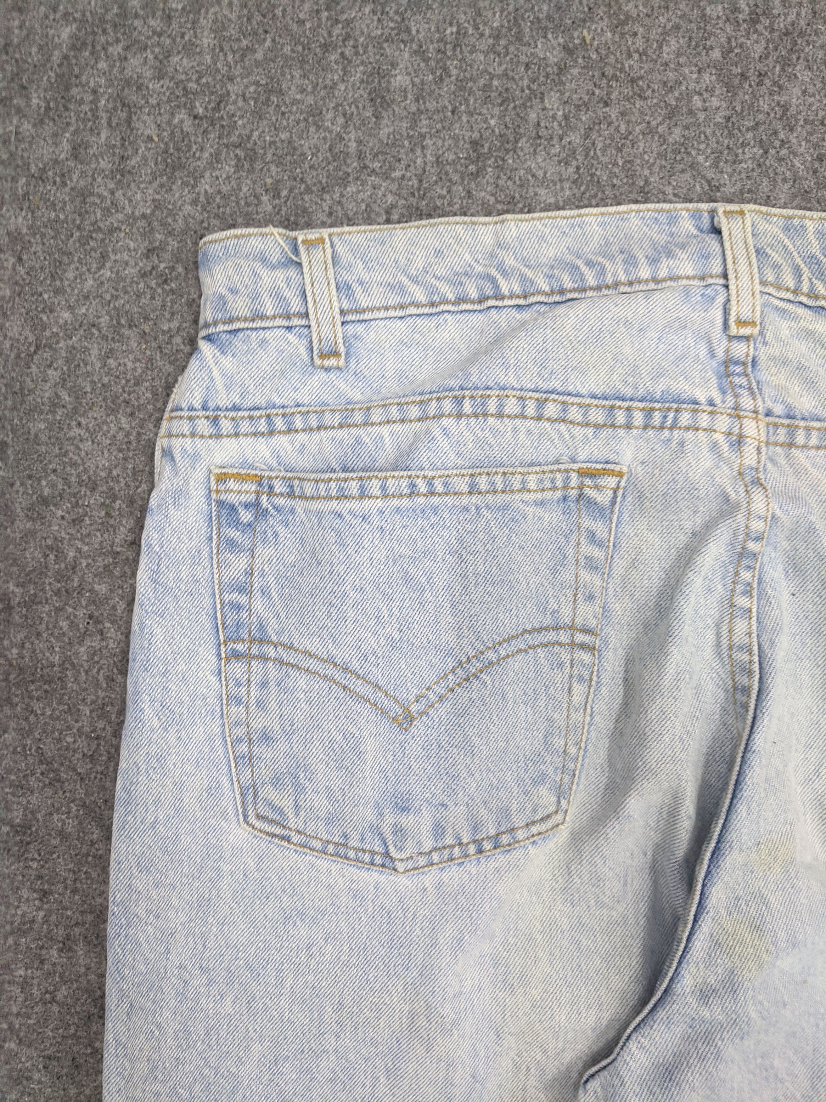 Levi's Vintage 90s Levis 540 Relaxed Fit Lightwash Jeans DP0707 Size US 35 - 13 Thumbnail