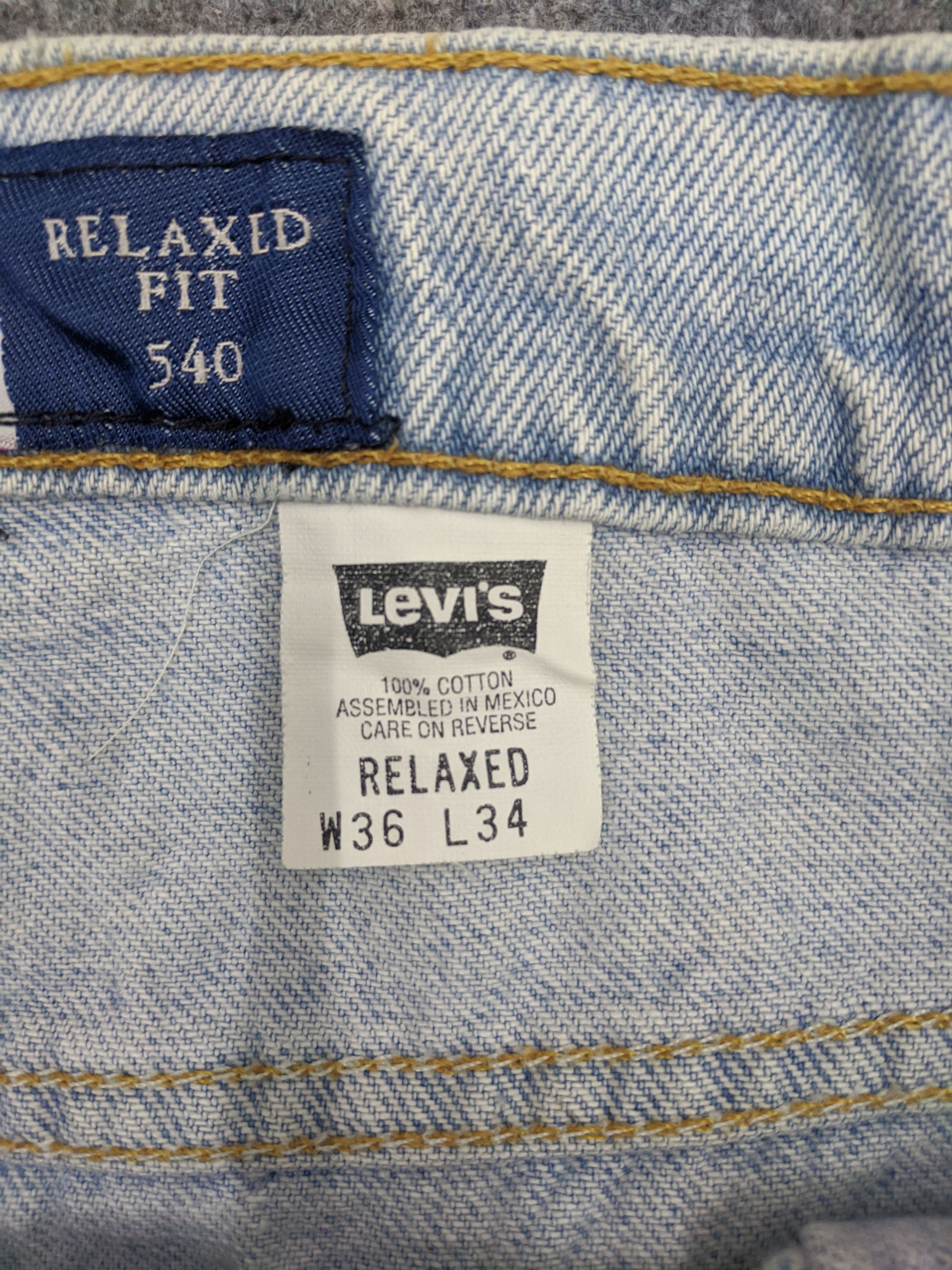 Levi's Vintage 90s Levis 540 Relaxed Fit Lightwash Jeans DP0707 Size US 35 - 6 Thumbnail