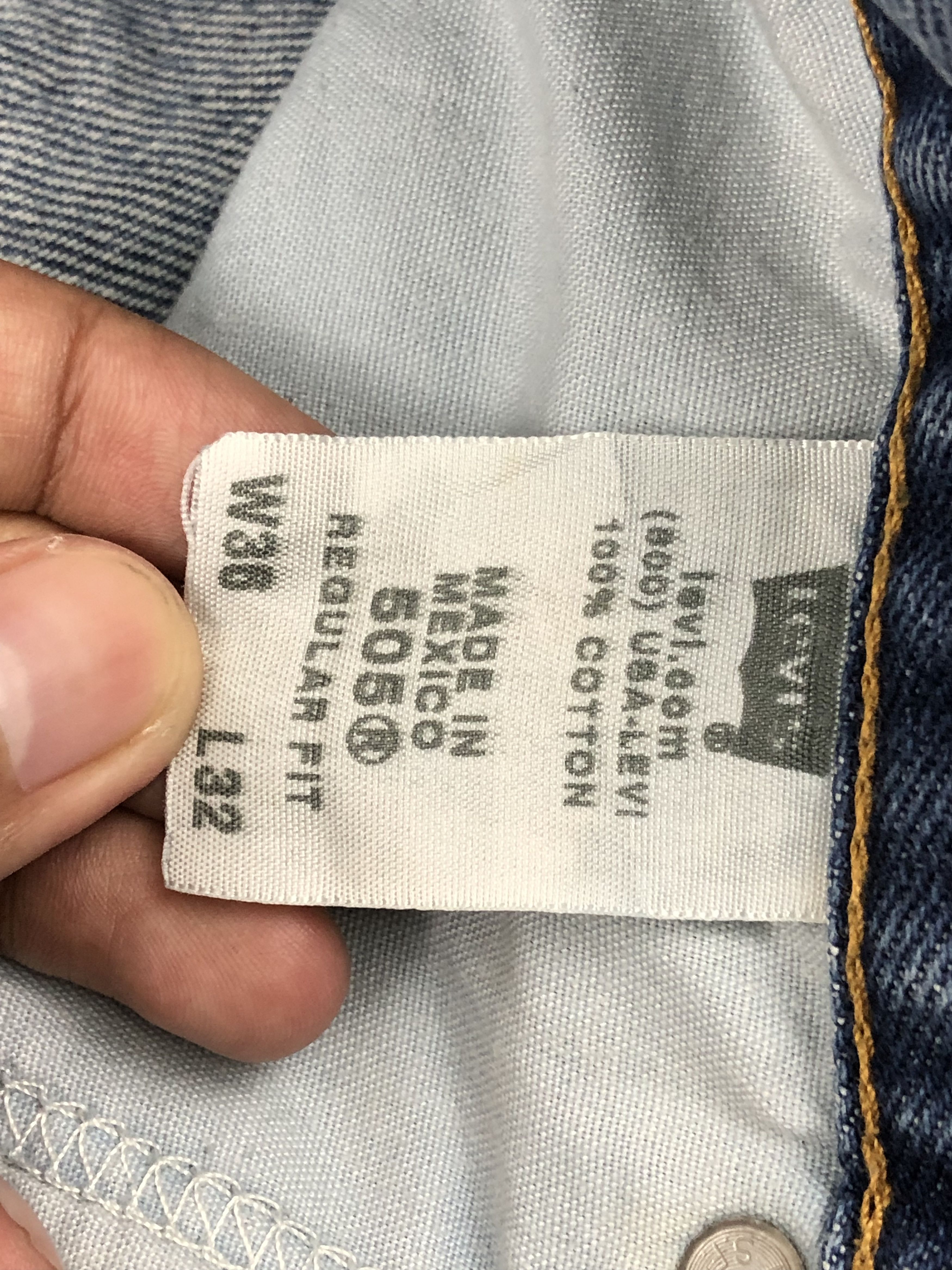 Levi's Faded Blue Vintage Levis 505 Jeans DP1603 Size US 37 - 7 Thumbnail