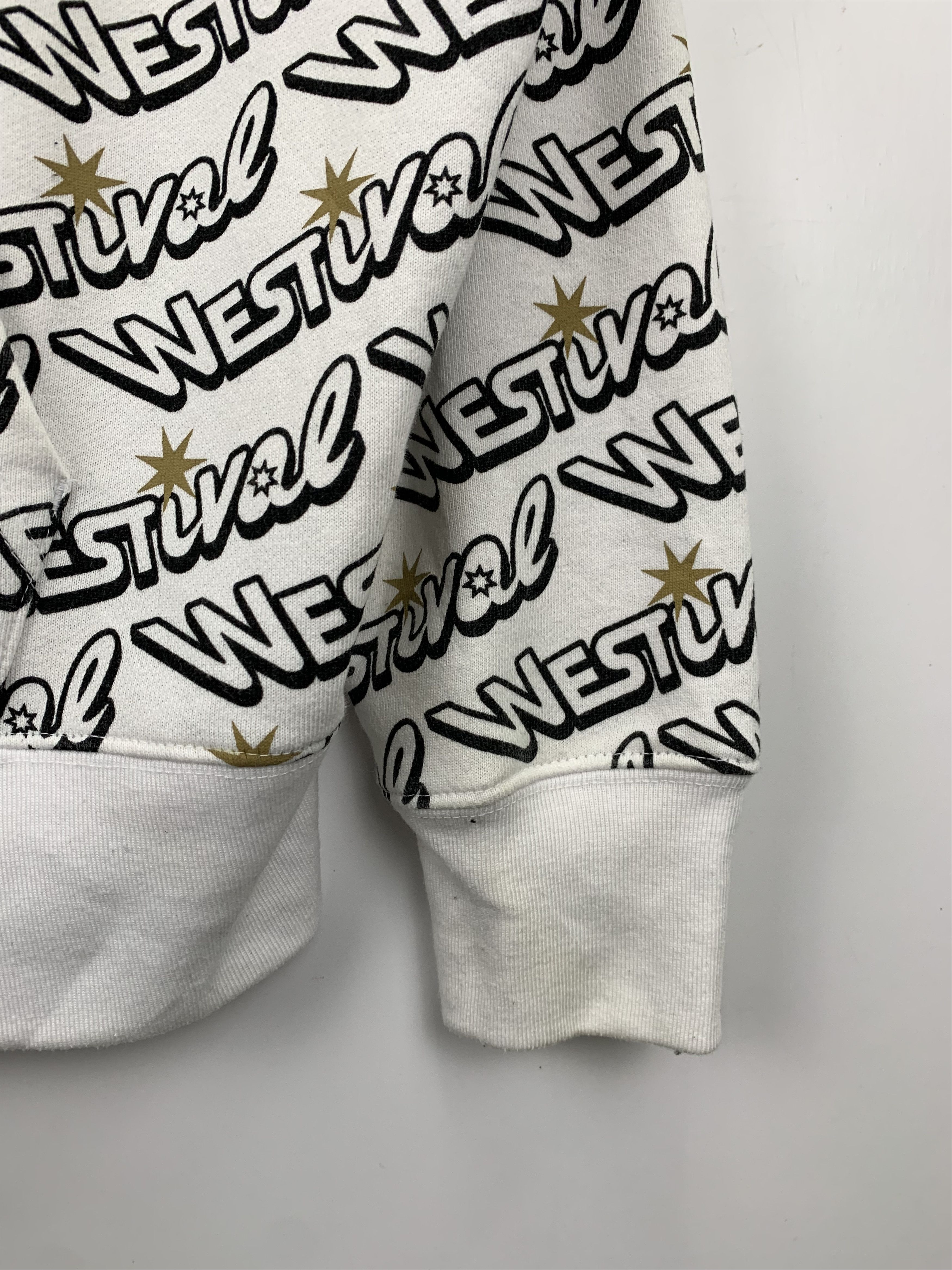 Band Tees Vintage West Live Tour 2018 Pullover Hoodie Jacket J1062 Size US L / EU 52-54 / 3 - 5 Thumbnail