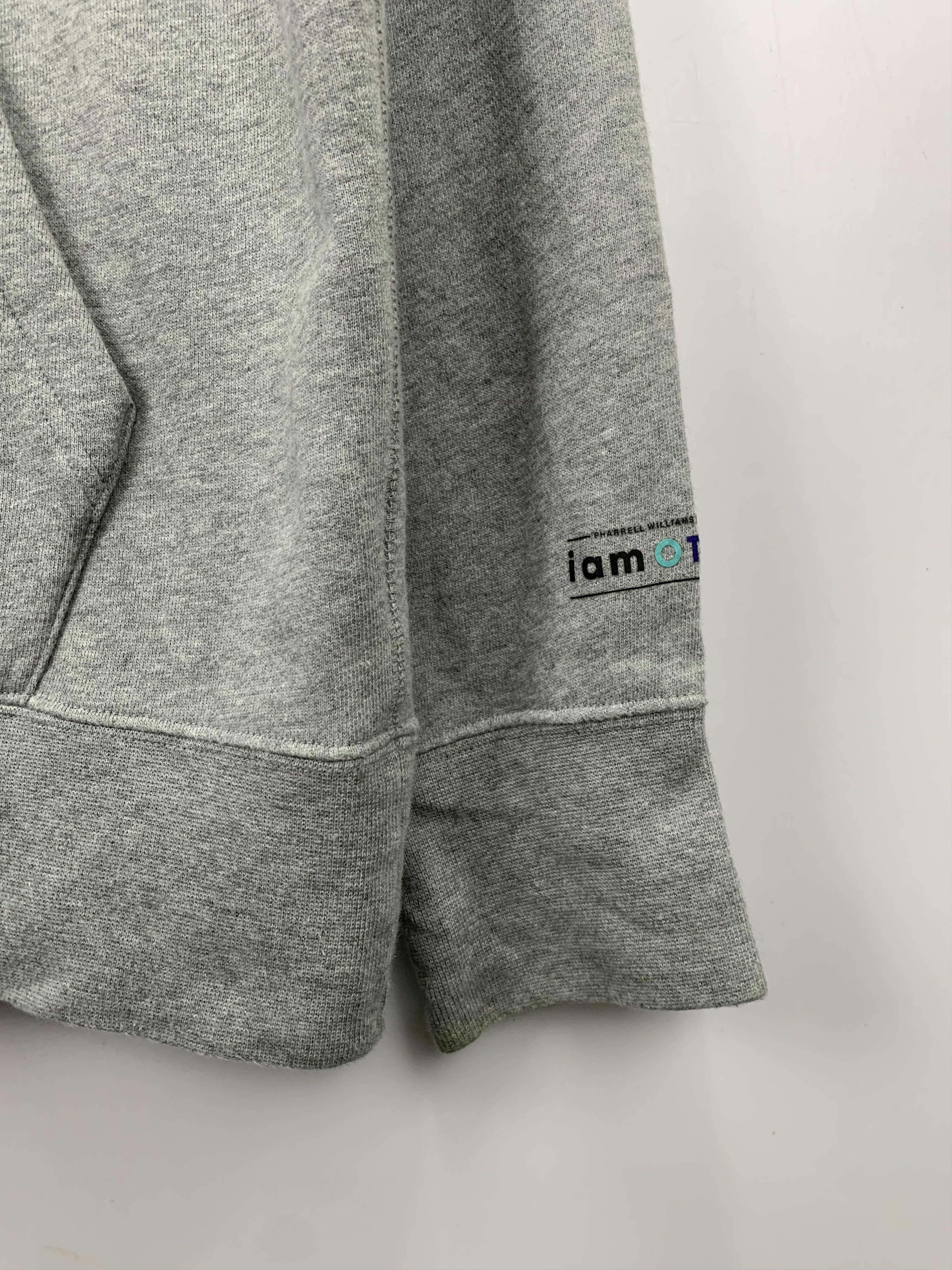 Japanese Brand × Pharrell × Uniqlo Uniqlo Pharrell William Hoodie Jumper Hoodie Jacket Size US L / EU 52-54 / 3 - 4 Thumbnail