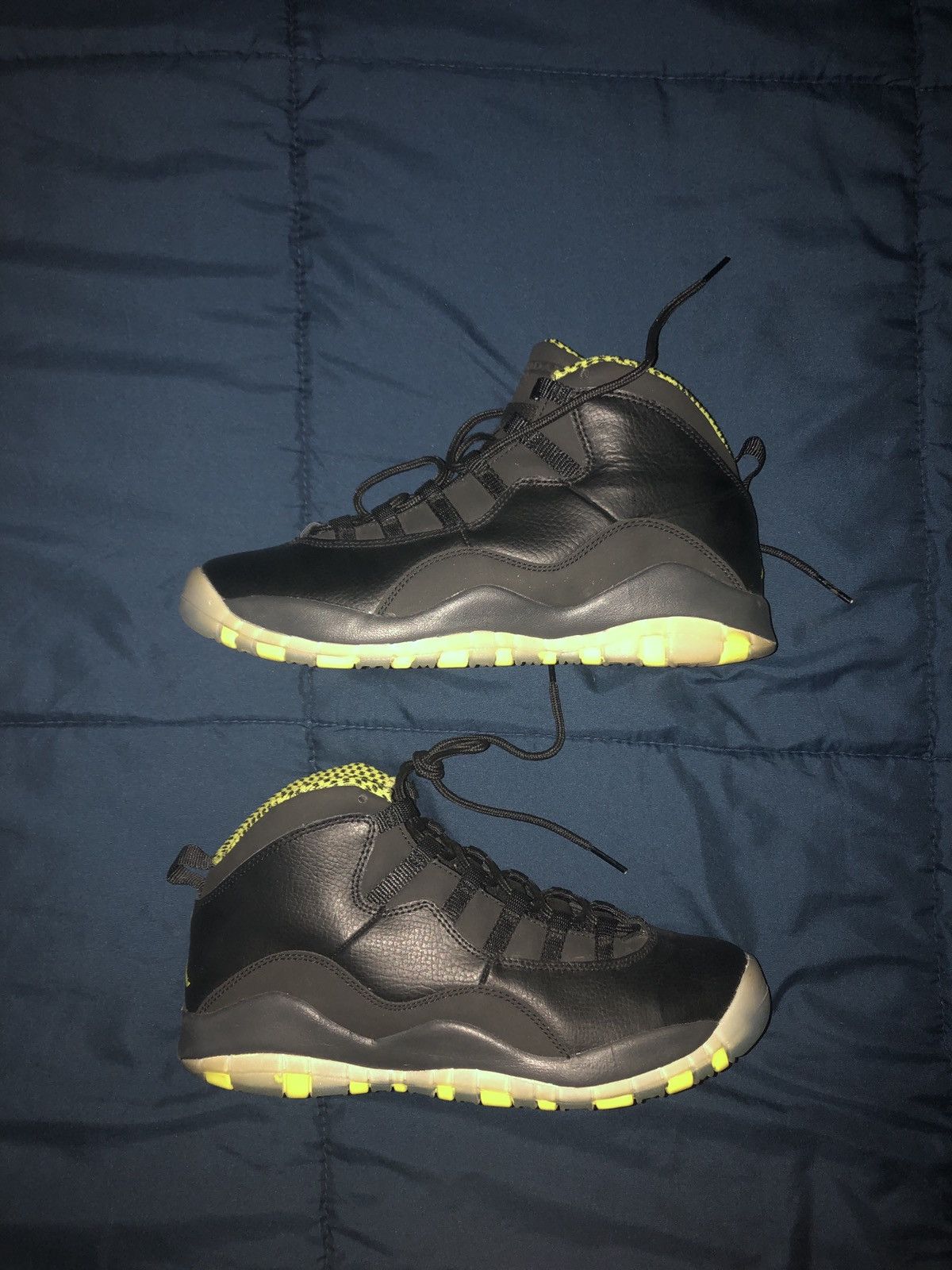 Jordan Brand Air Jordan 10 venom Size US 7 / EU 40 - 2 Thumbnail