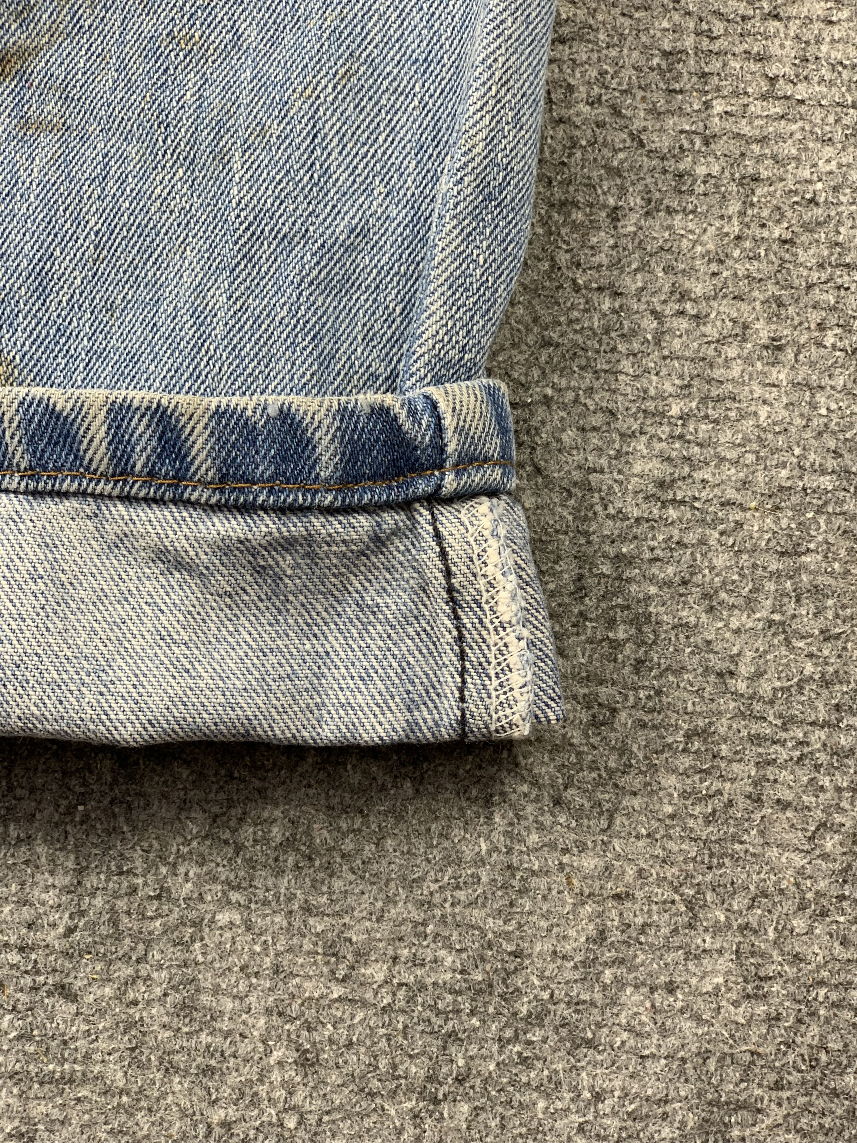 Levi's Vintage Levis 550 Light Wash Jeans DP2135 Size US 37 - 9 Thumbnail