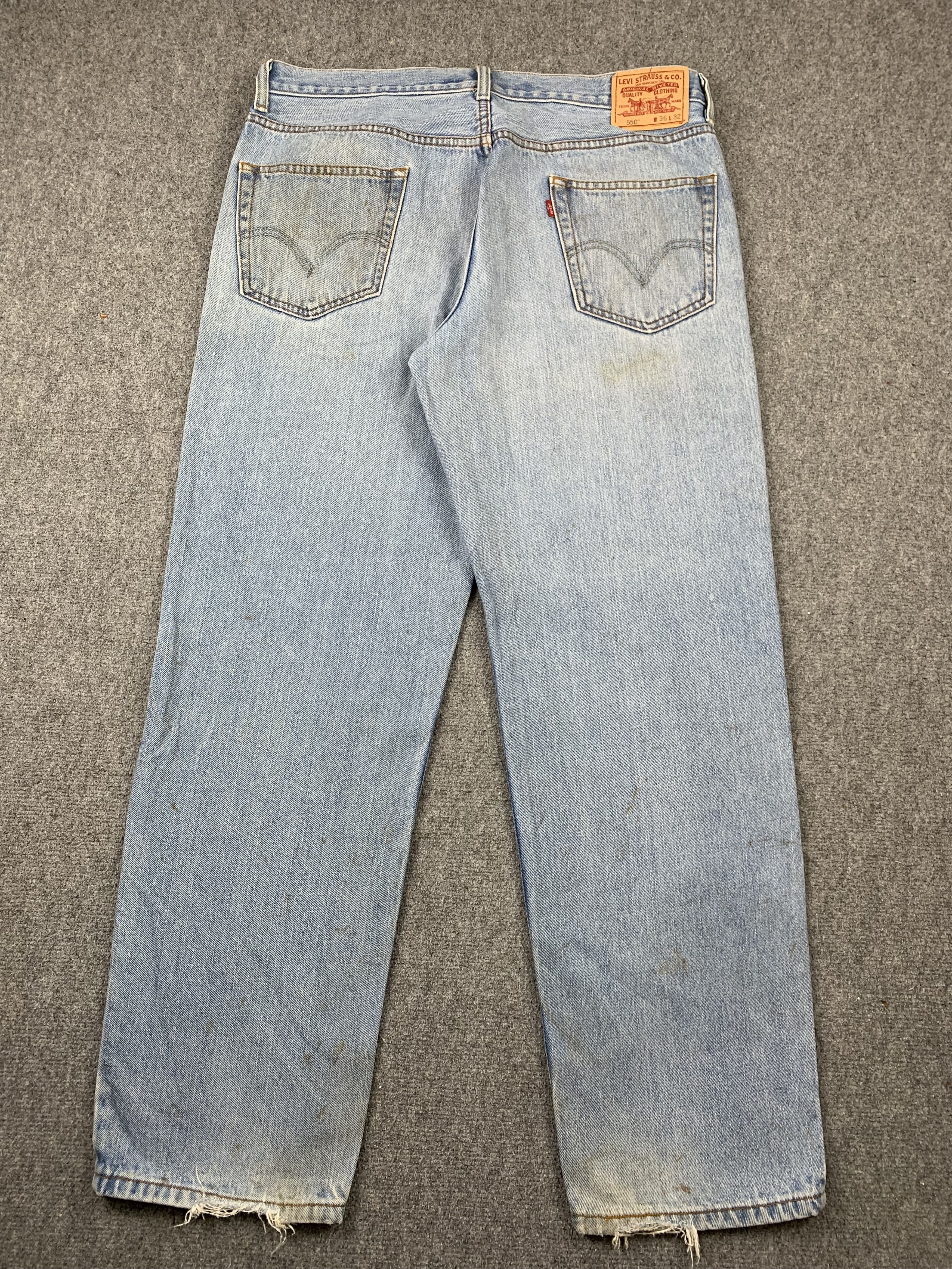 Levi's Vintage Levis 550 Light Wash Jeans DP2135 Size US 37 - 2 Thumbnail