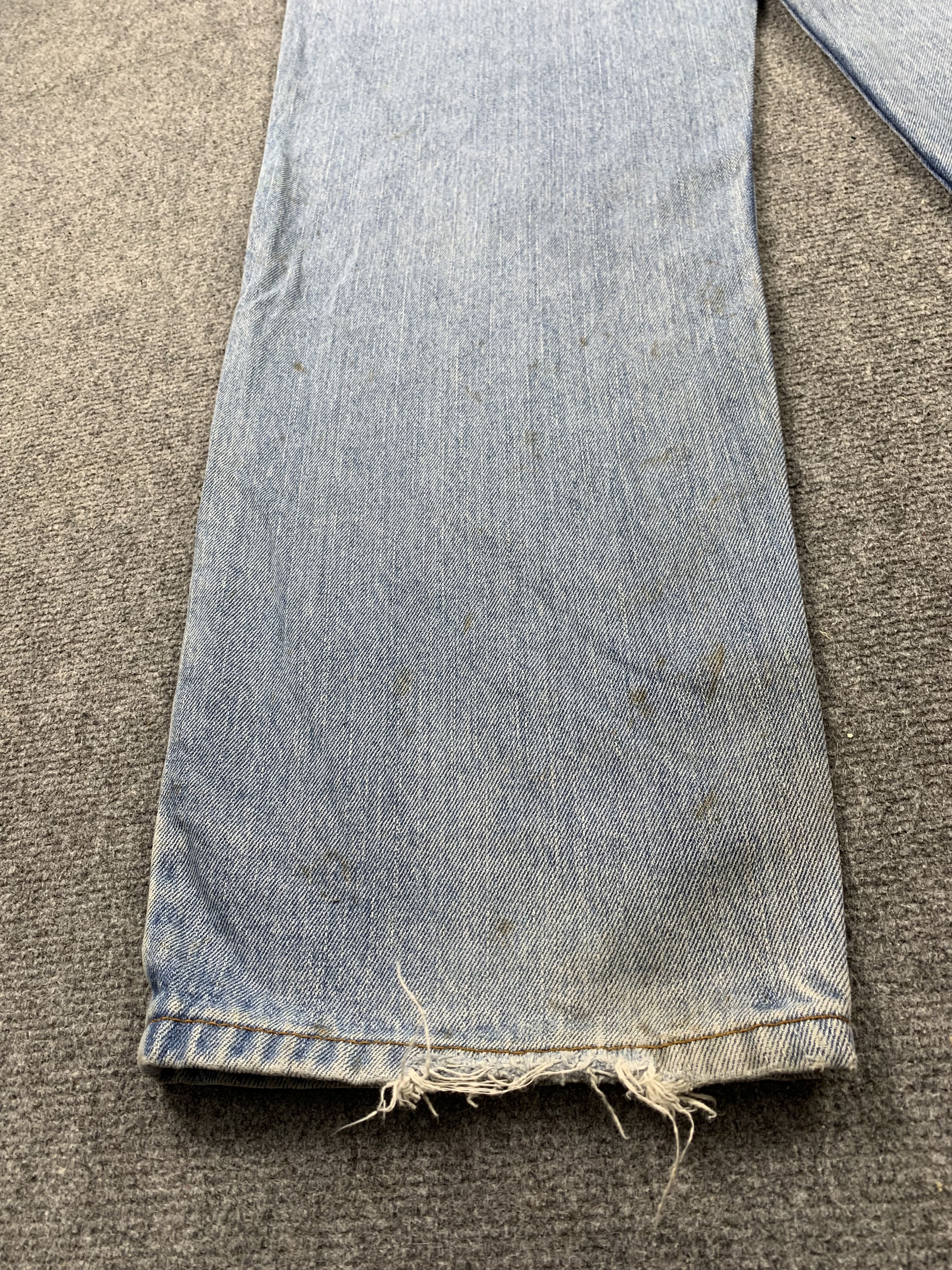 Levi's Vintage Levis 550 Light Wash Jeans DP2135 Size US 37 - 13 Thumbnail