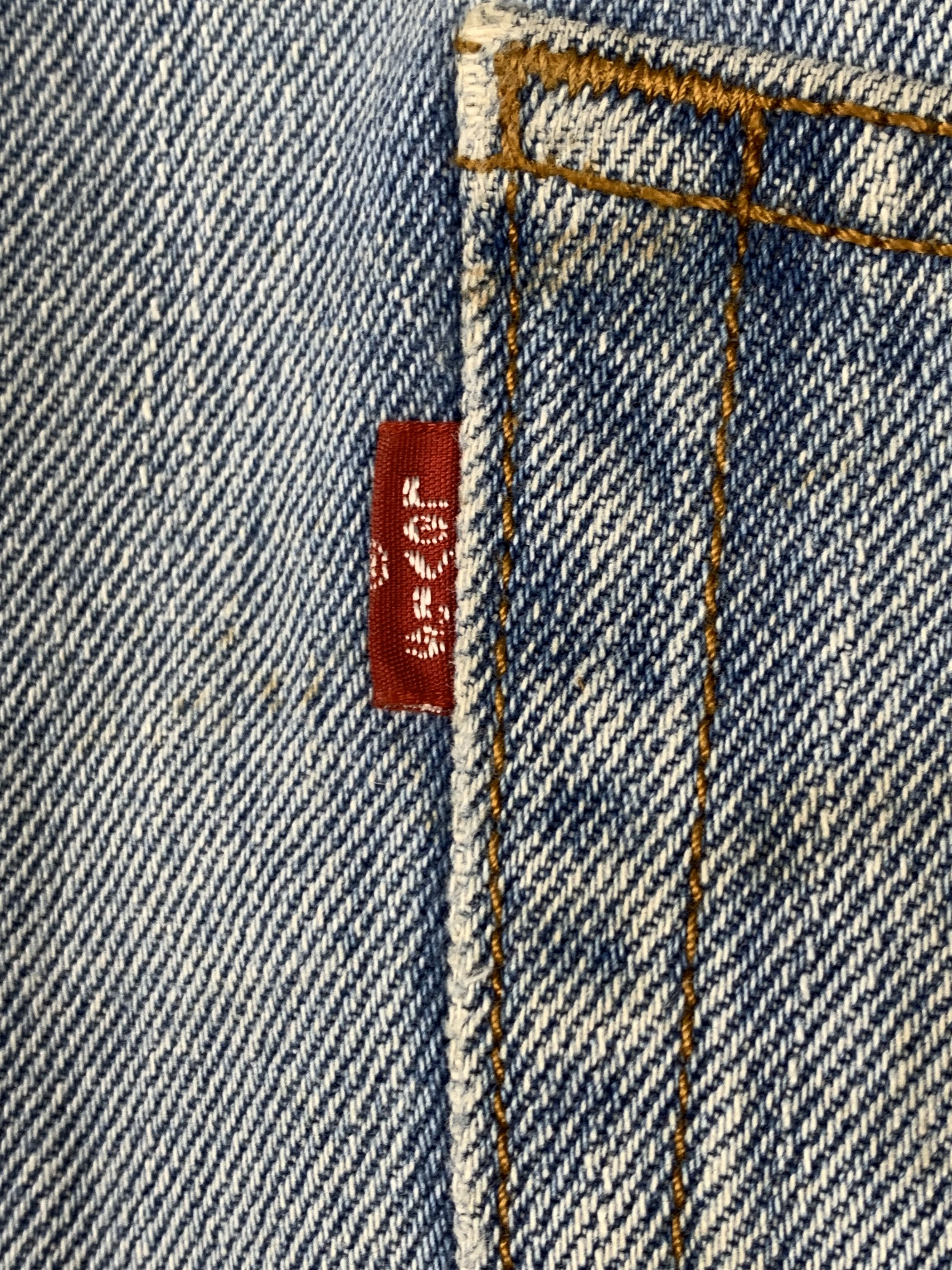 Levi's Vintage Levis 550 Light Wash Jeans DP2135 Size US 37 - 6 Thumbnail
