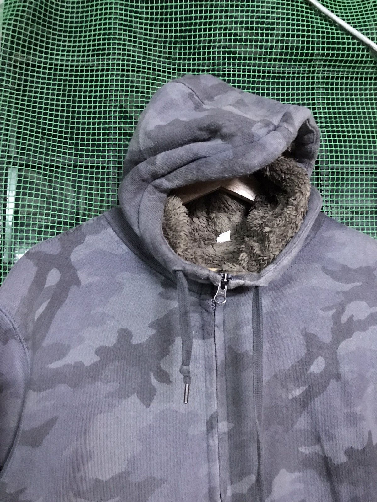 Uniqlo Uniqlo Camo Hoodie Fullzip Size US L / EU 52-54 / 3 - 3 Thumbnail
