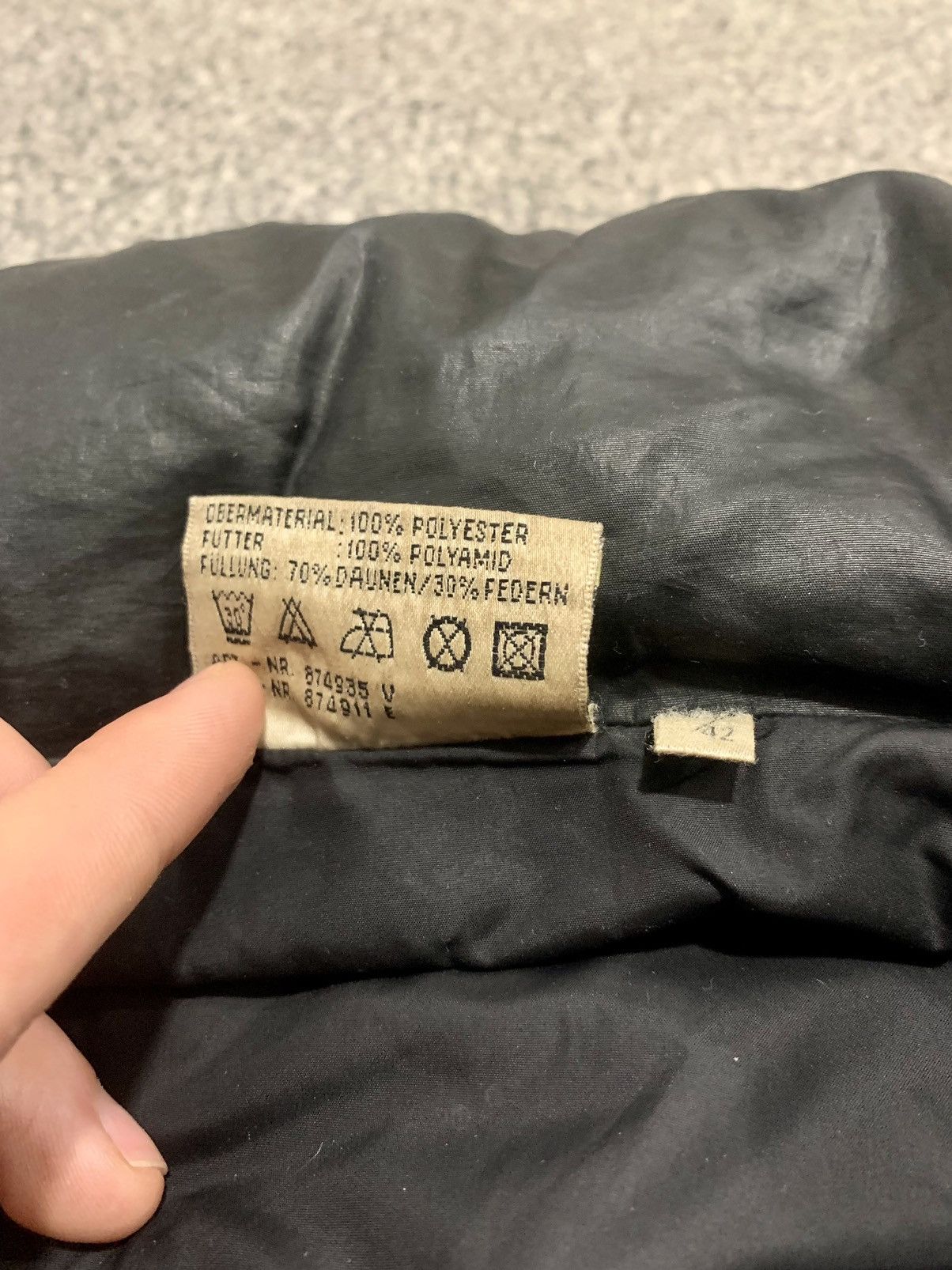 Vintage Black Vintage 90's Avant Garde Puffer Jacket Size US L / EU 52-54 / 3 - 7 Thumbnail