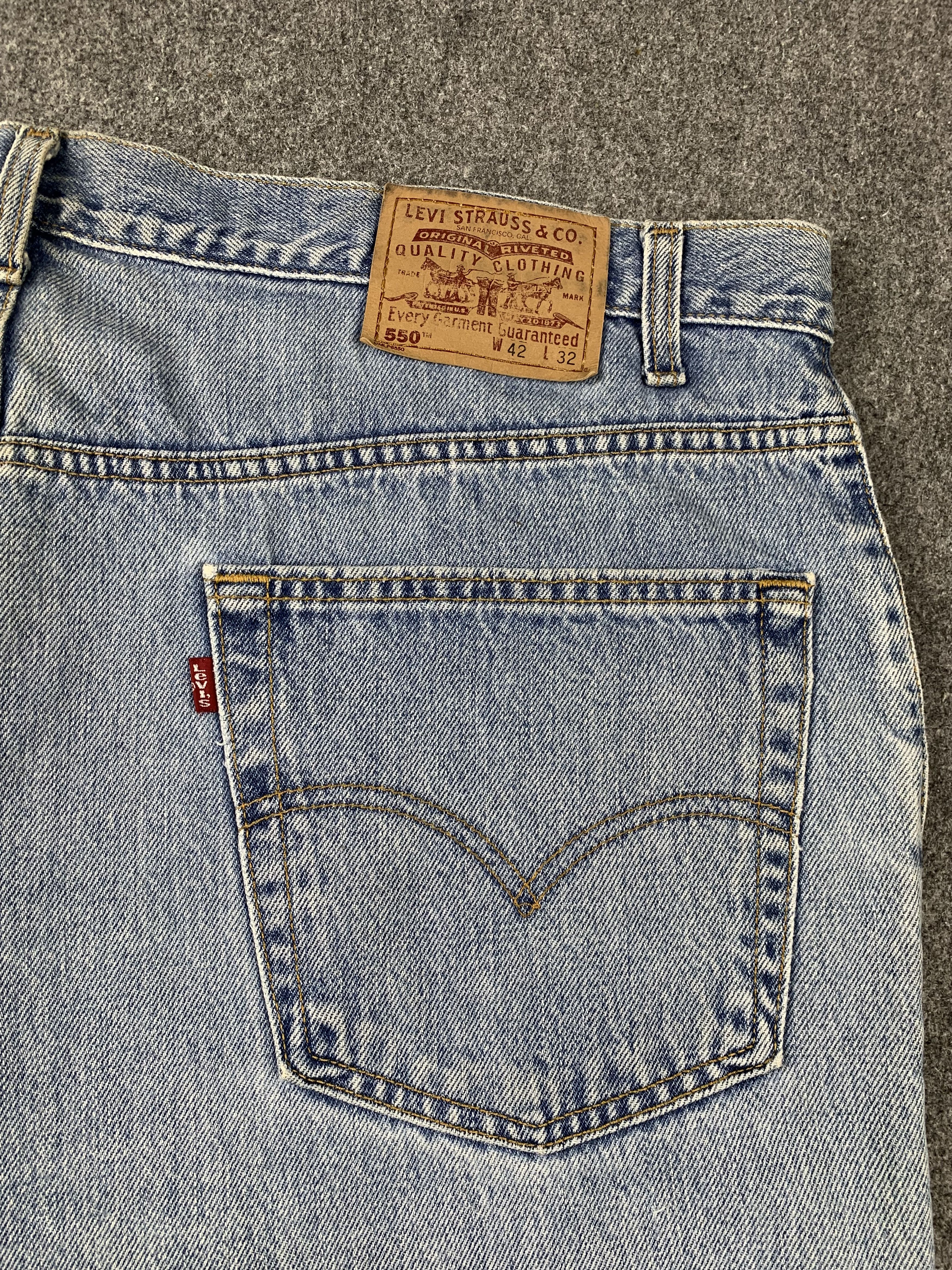 Levi's Vintage 90s Levis 550 Light Wash Jeans DP2141 Size US 41 - 12 Thumbnail