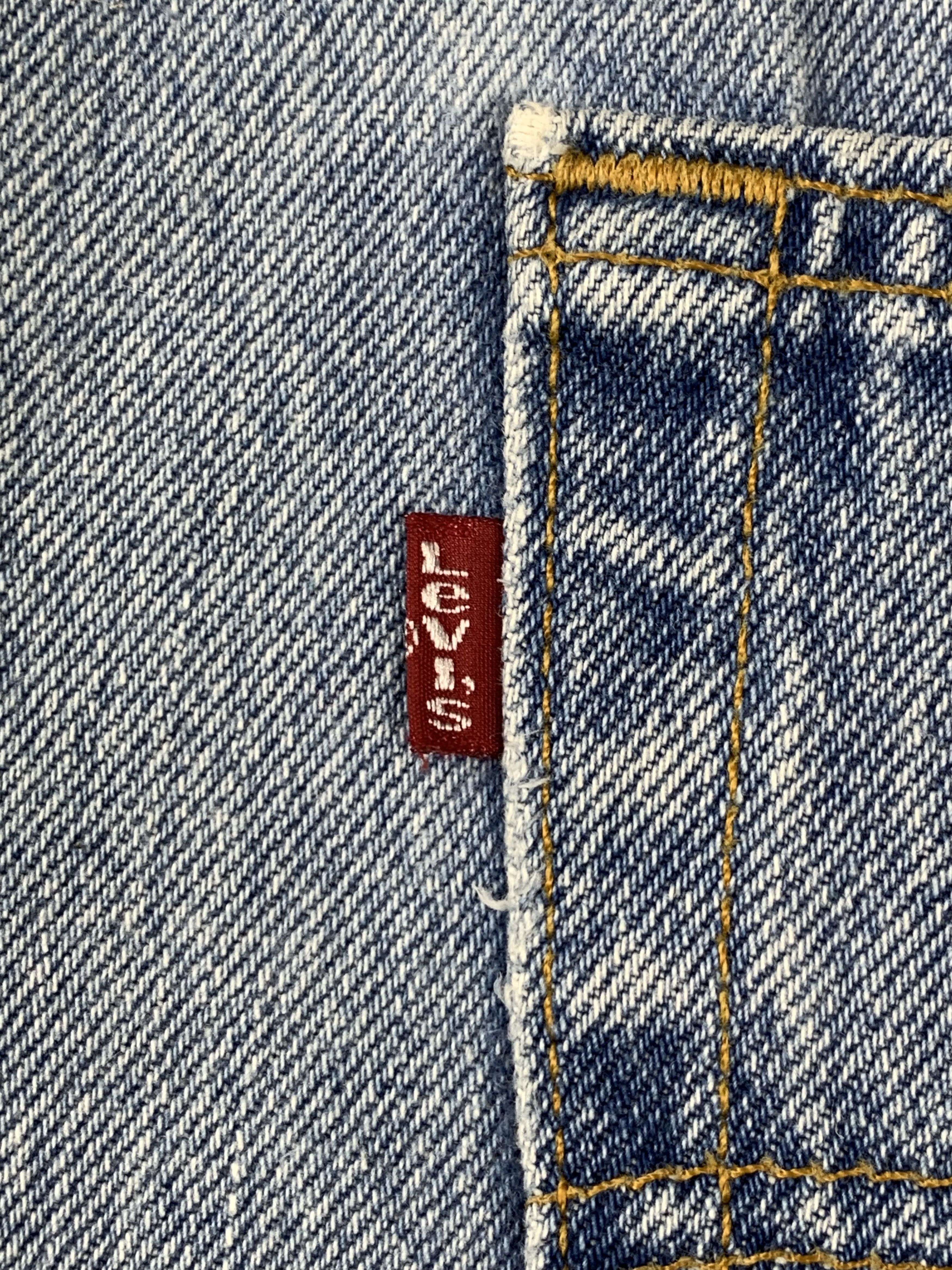 Levi's Vintage 90s Levis 550 Light Wash Jeans DP2141 Size US 41 - 13 Thumbnail