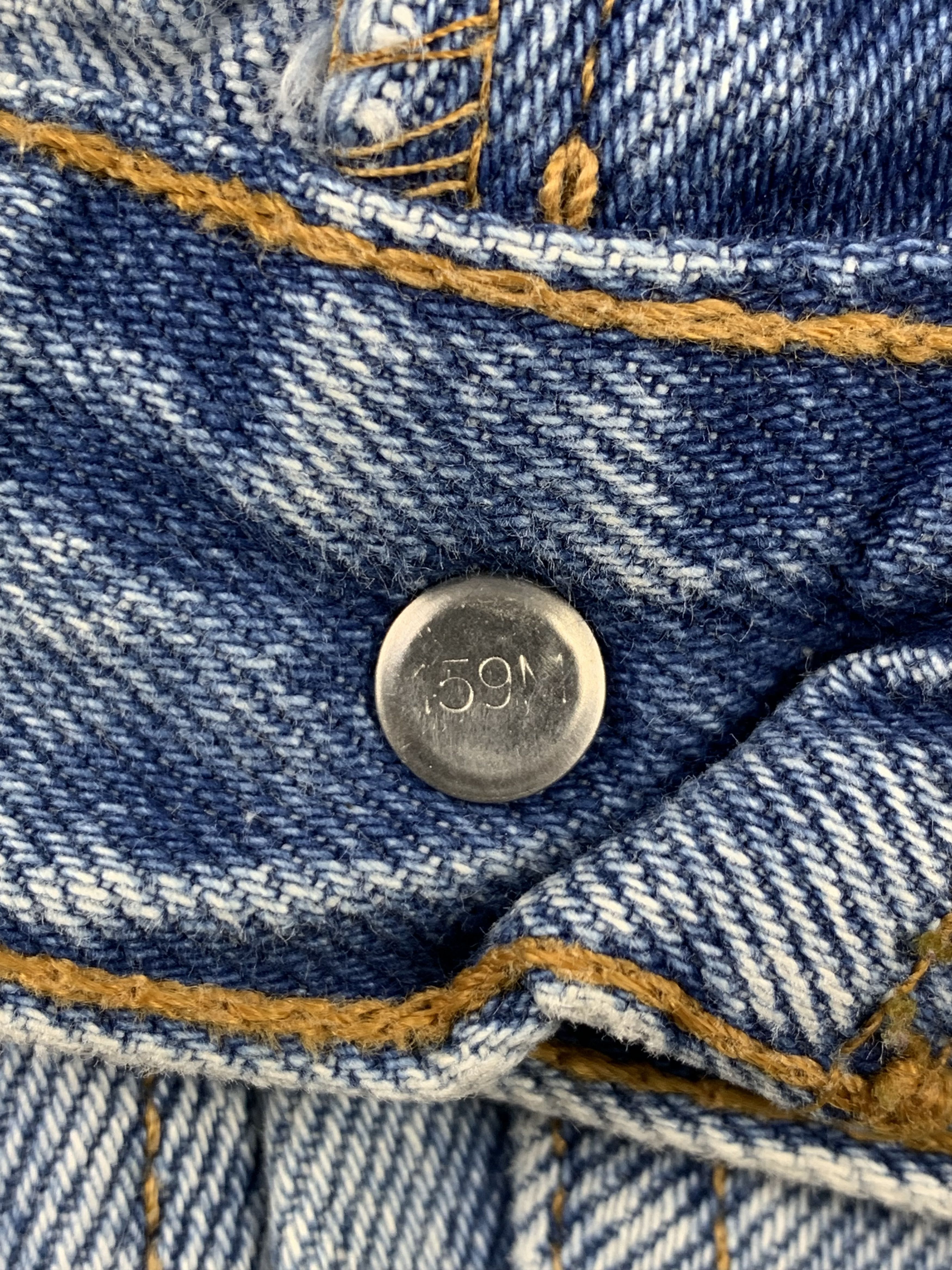 Levi's Vintage 90s Levis 550 Light Wash Jeans DP2142 Size US 38 / EU 54 - 10 Thumbnail