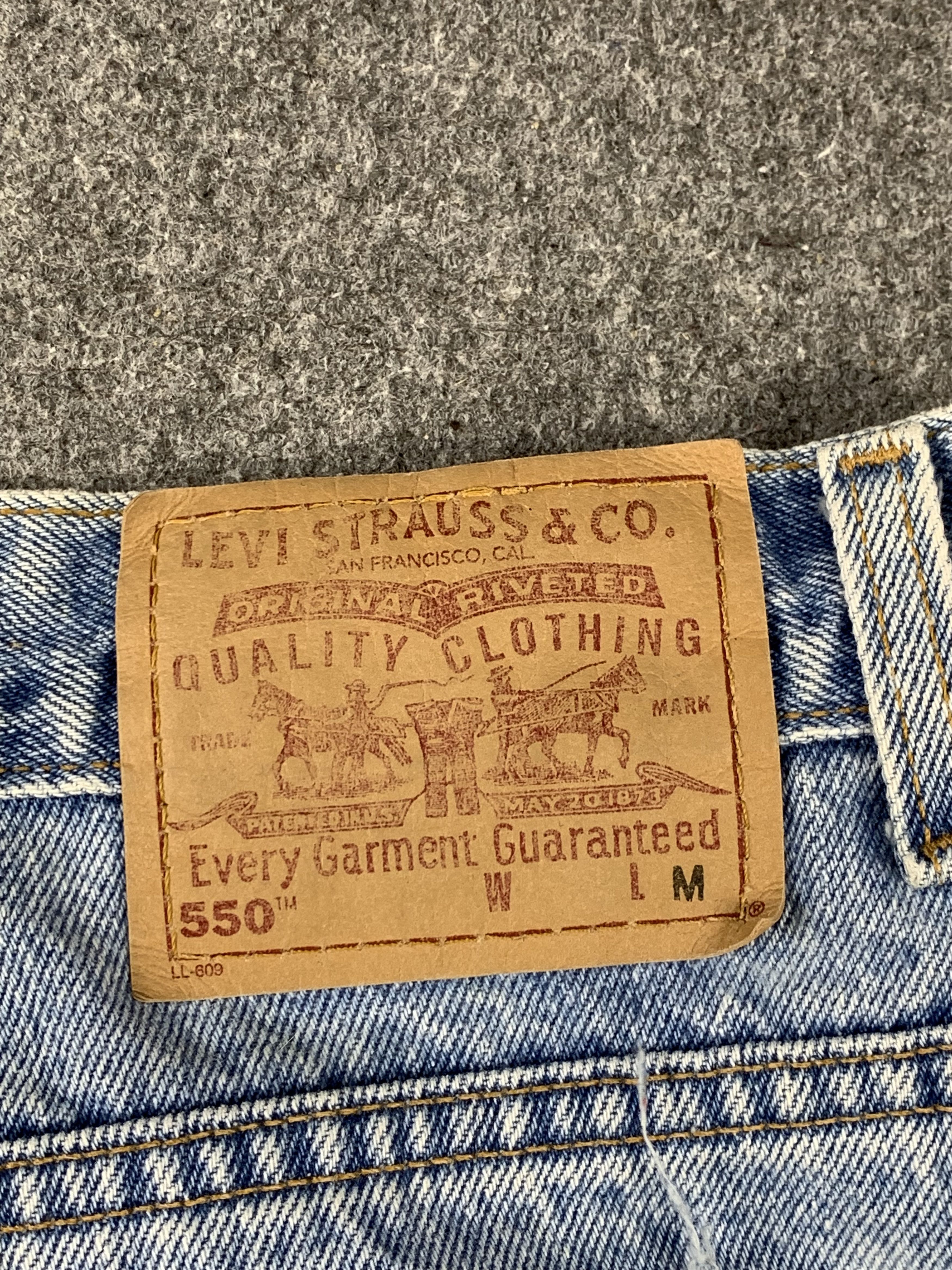 Levi's Vintage 90s Levis 550 Light Wash Jeans DP2142 Size US 38 / EU 54 - 5 Thumbnail