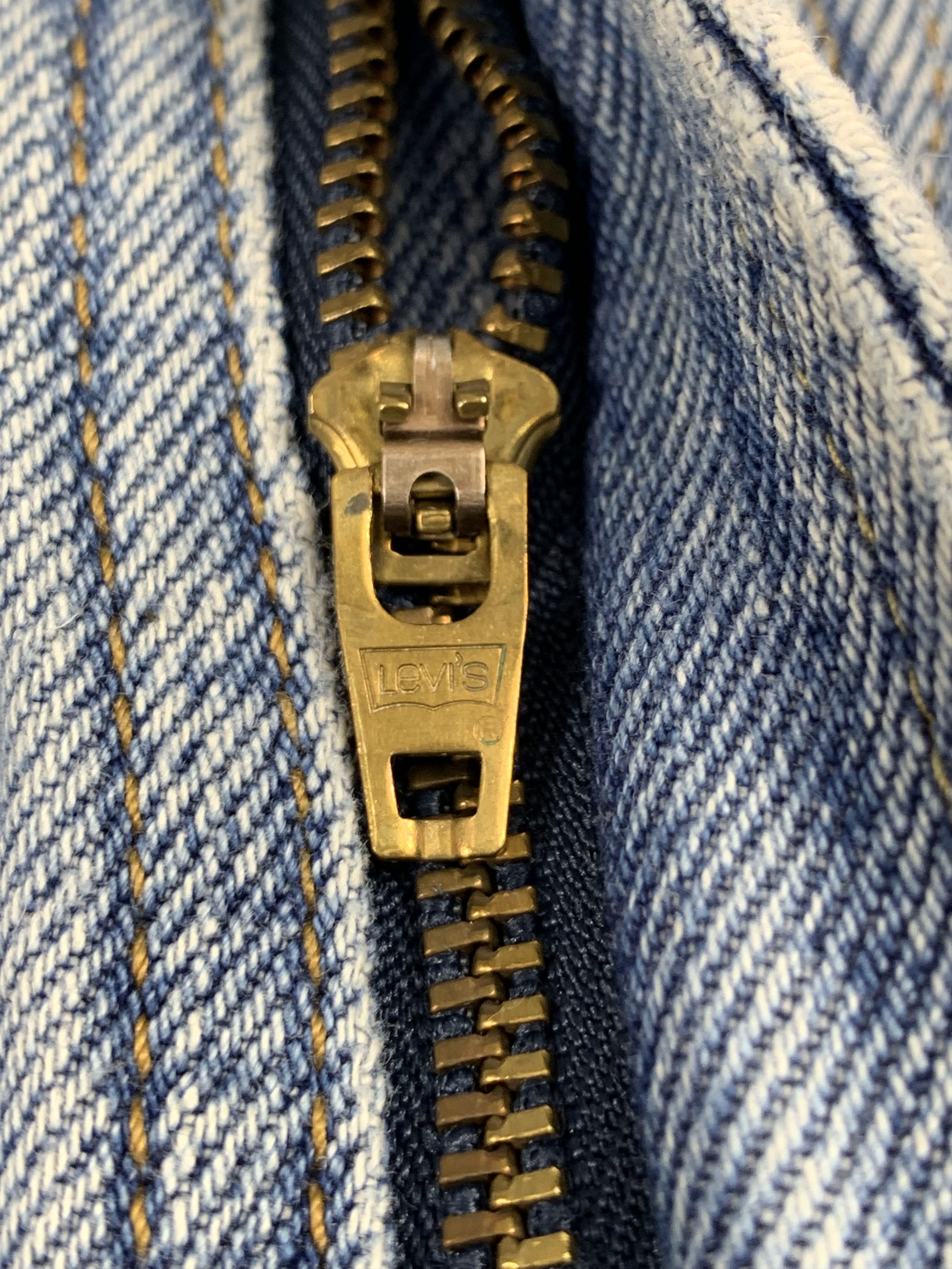 Levi's Vintage Levis 505 Faded Blue Jeans DP2144 Size US 37 - 10 Thumbnail