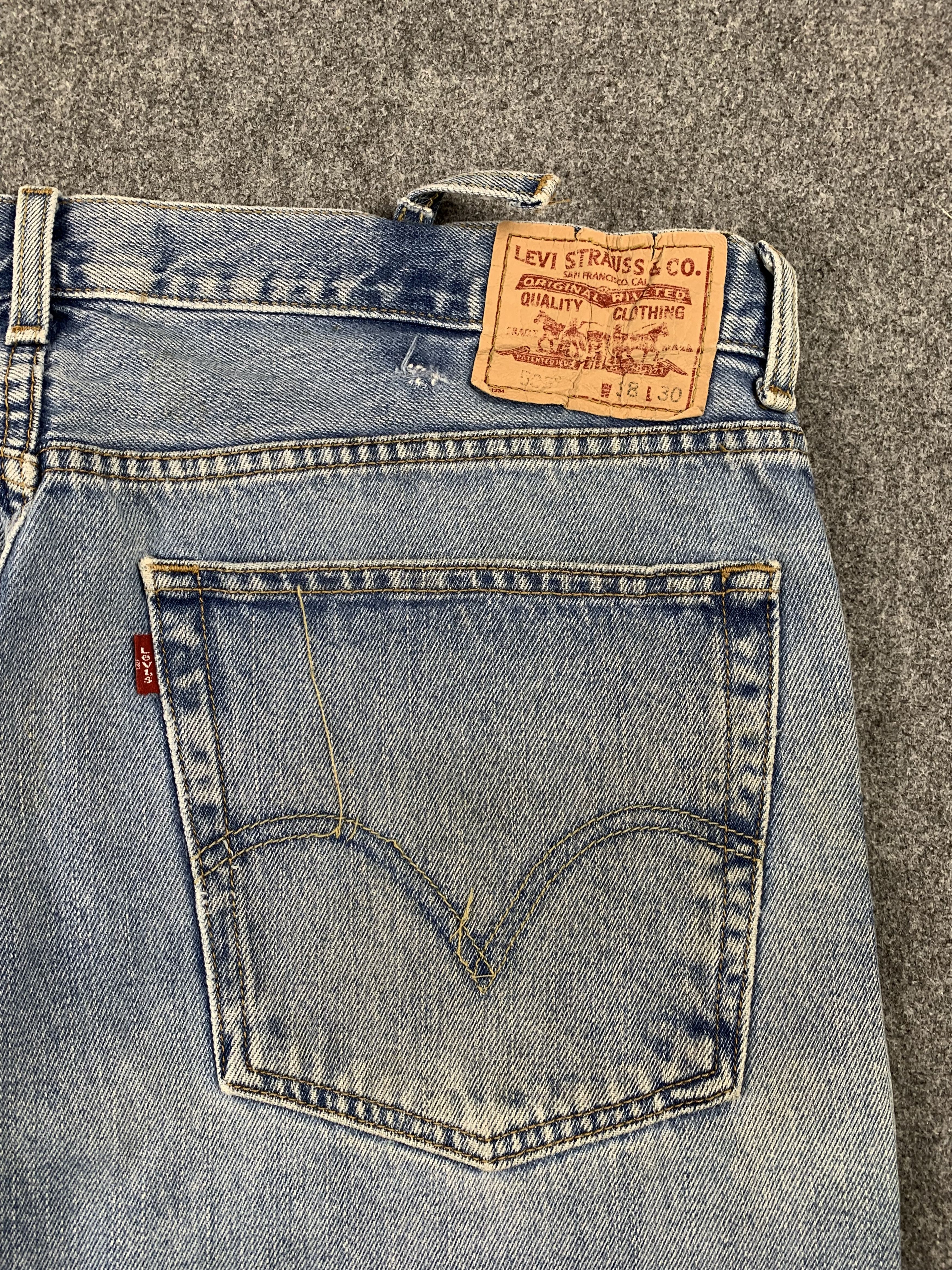 Levi's Vintage Levis 505 Faded Blue Jeans DP2144 Size US 37 - 14 Thumbnail