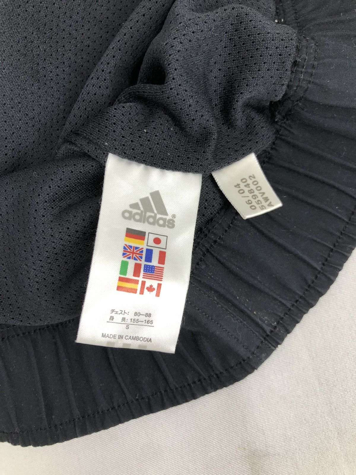 Adidas Adidas Clima Shell Wind Jacket Jumper Embroidery Design Size US L / EU 52-54 / 3 - 5 Thumbnail