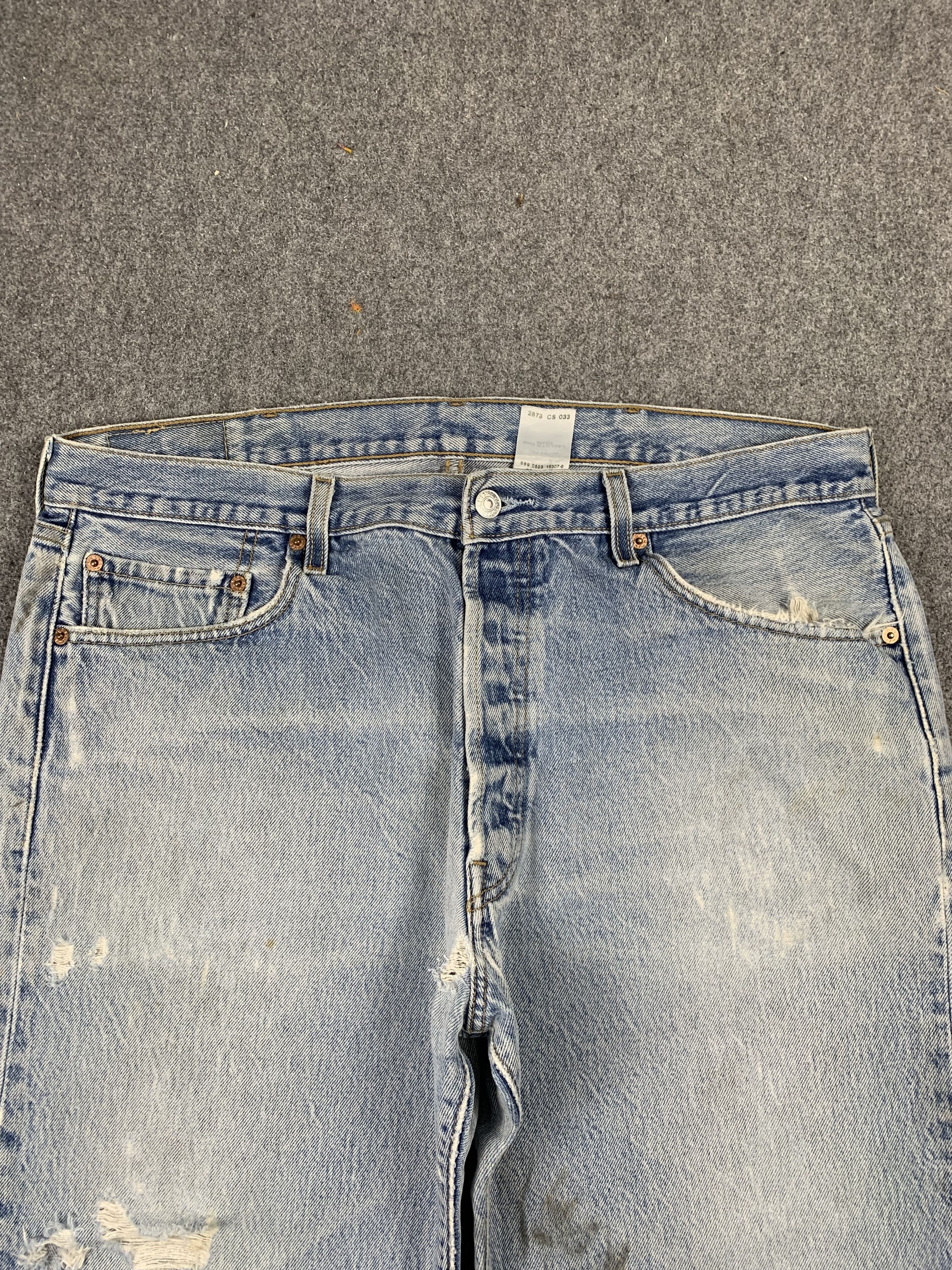 Levi's Vintage Levis 501 Faded Blue Jeans DP2148 Size US 36 / EU 52 - 3 Thumbnail
