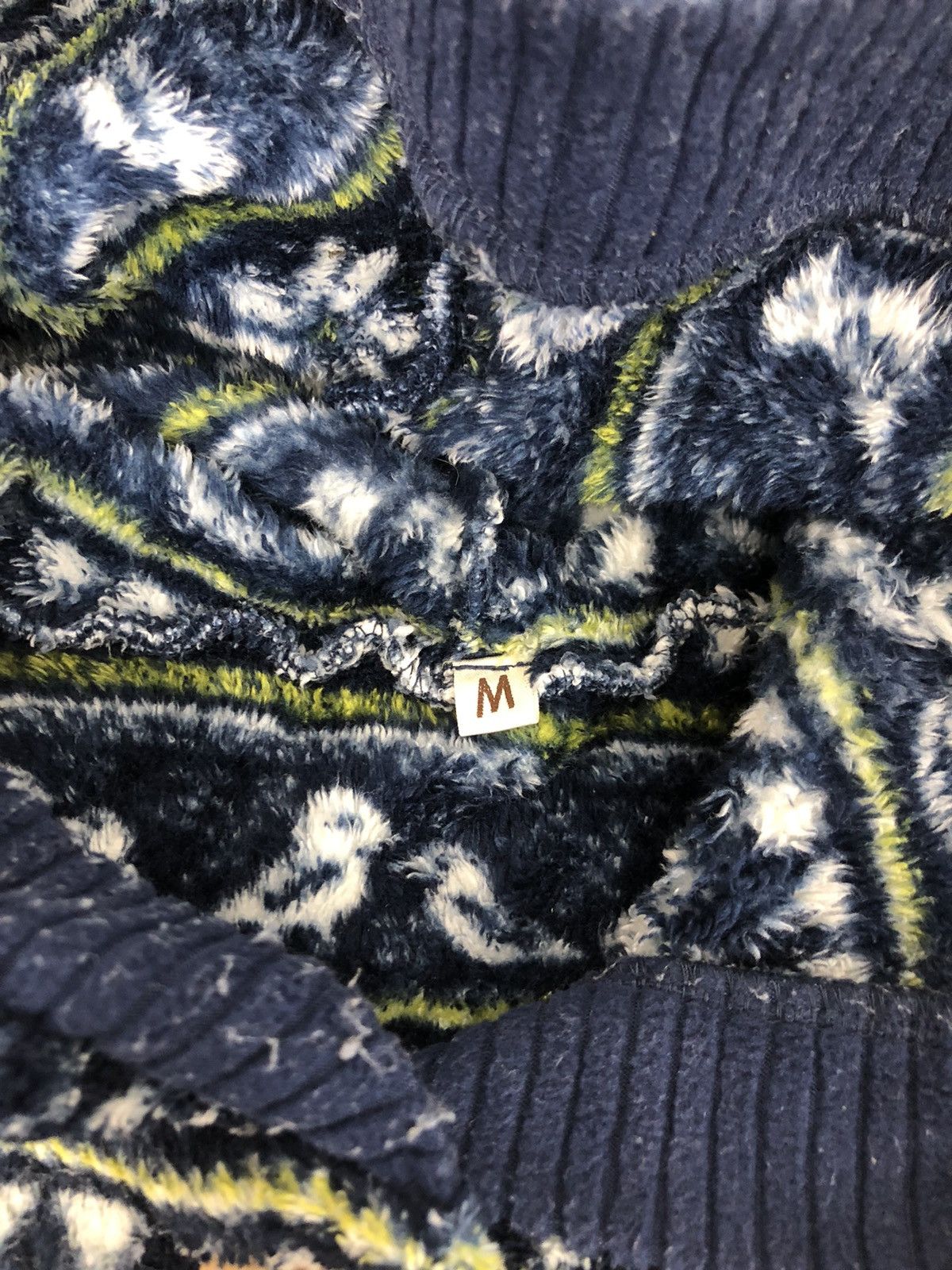 Japanese Brand × Vintage Fleece Sweatshirt Hoodies Snowflake Ethic Native Design Size US S / EU 44-46 / 1 - 4 Thumbnail