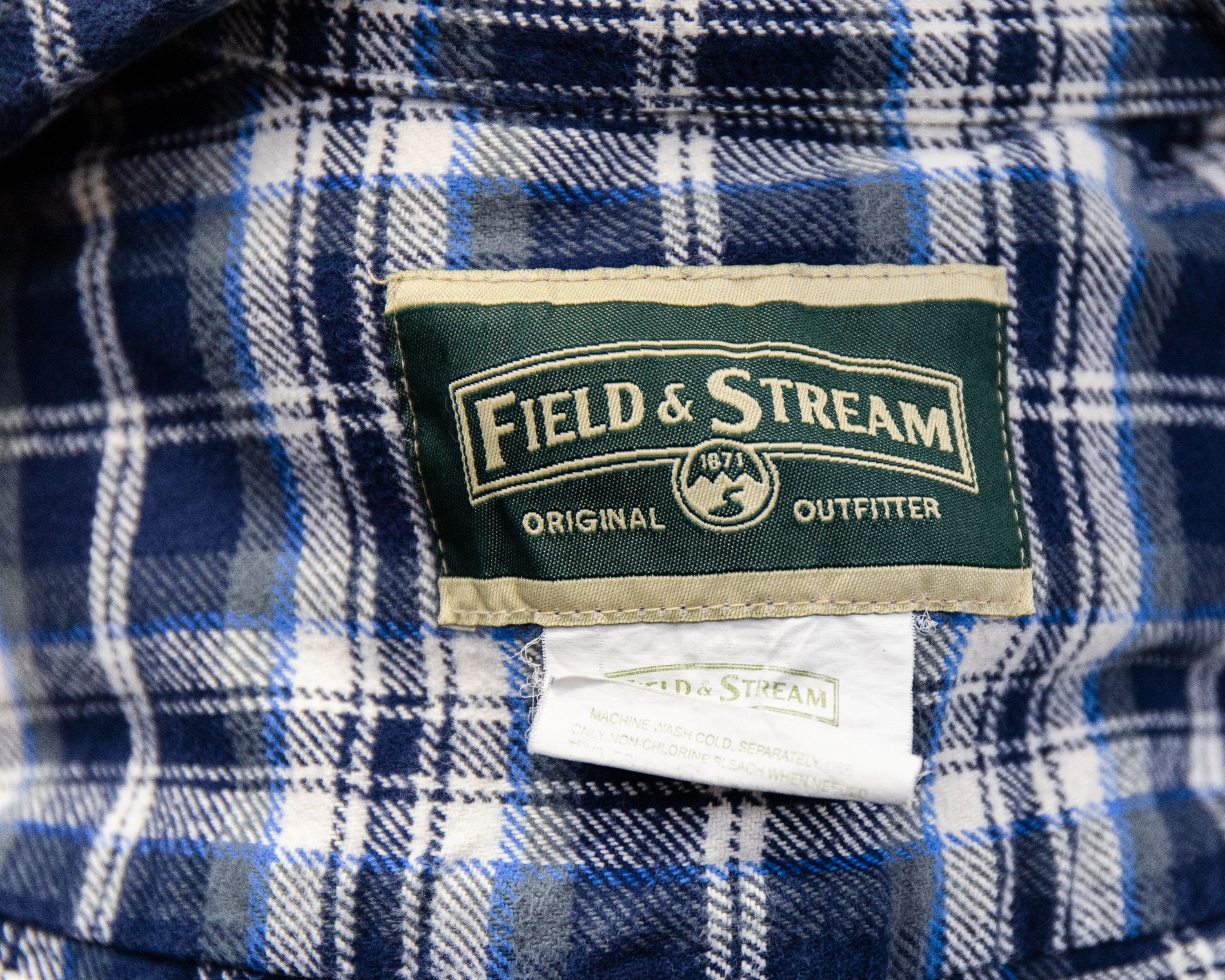 Field & Stream Flannel Button Up Shirt L Jacket Plaid Tartan Check Top Vtg Size US L / EU 52-54 / 3 - 6 Thumbnail