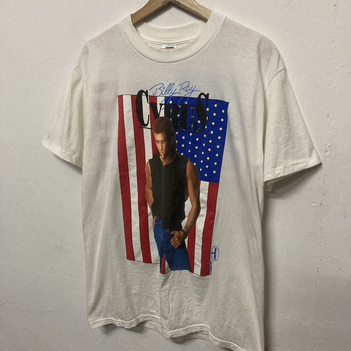 Band Tees Vintage 1993 Billy Ray Cyrus I Aint’t Your Dog No More Tour Size US M / EU 48-50 / 2 - 4 Thumbnail