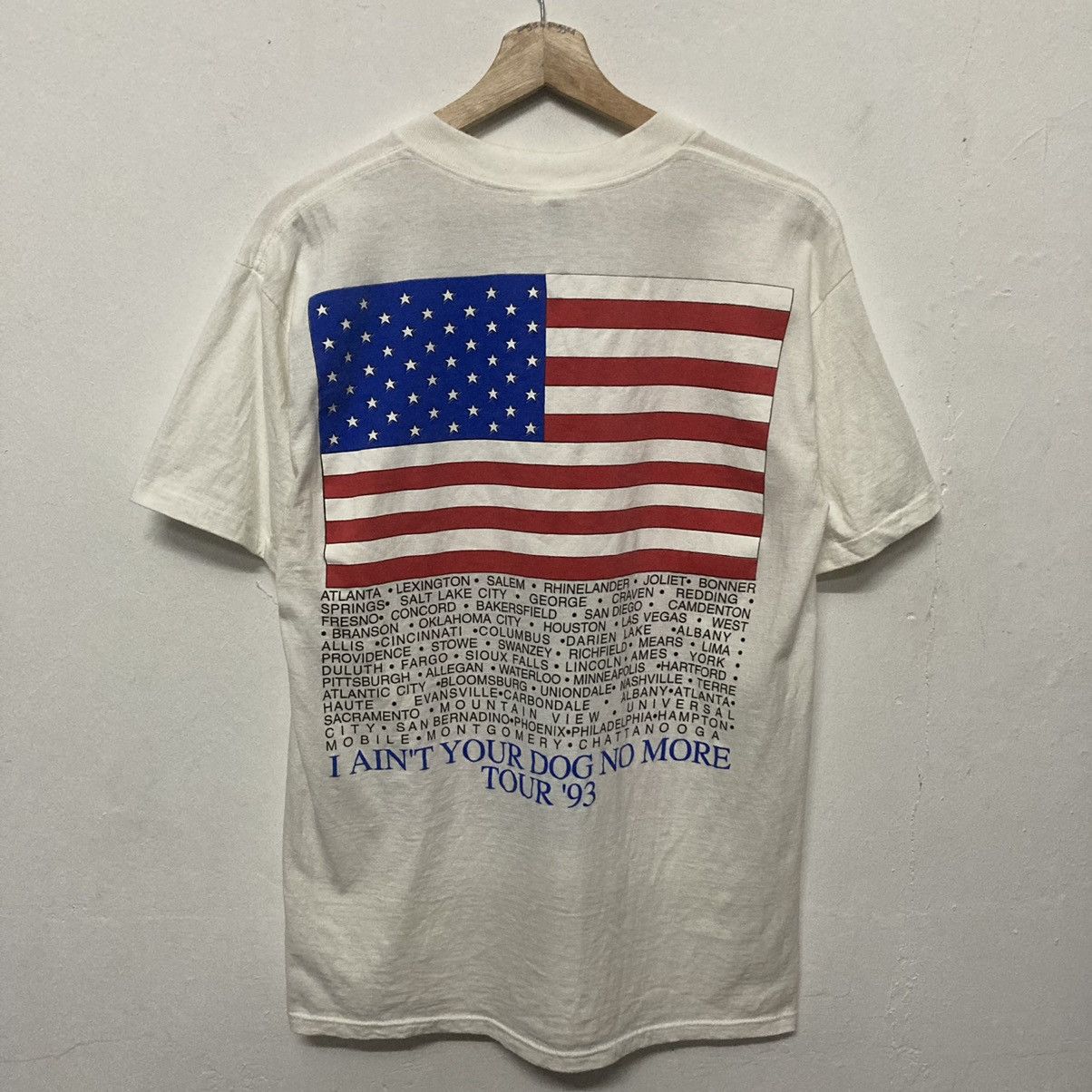 Band Tees Vintage 1993 Billy Ray Cyrus I Aint’t Your Dog No More Tour Size US M / EU 48-50 / 2 - 2 Thumbnail