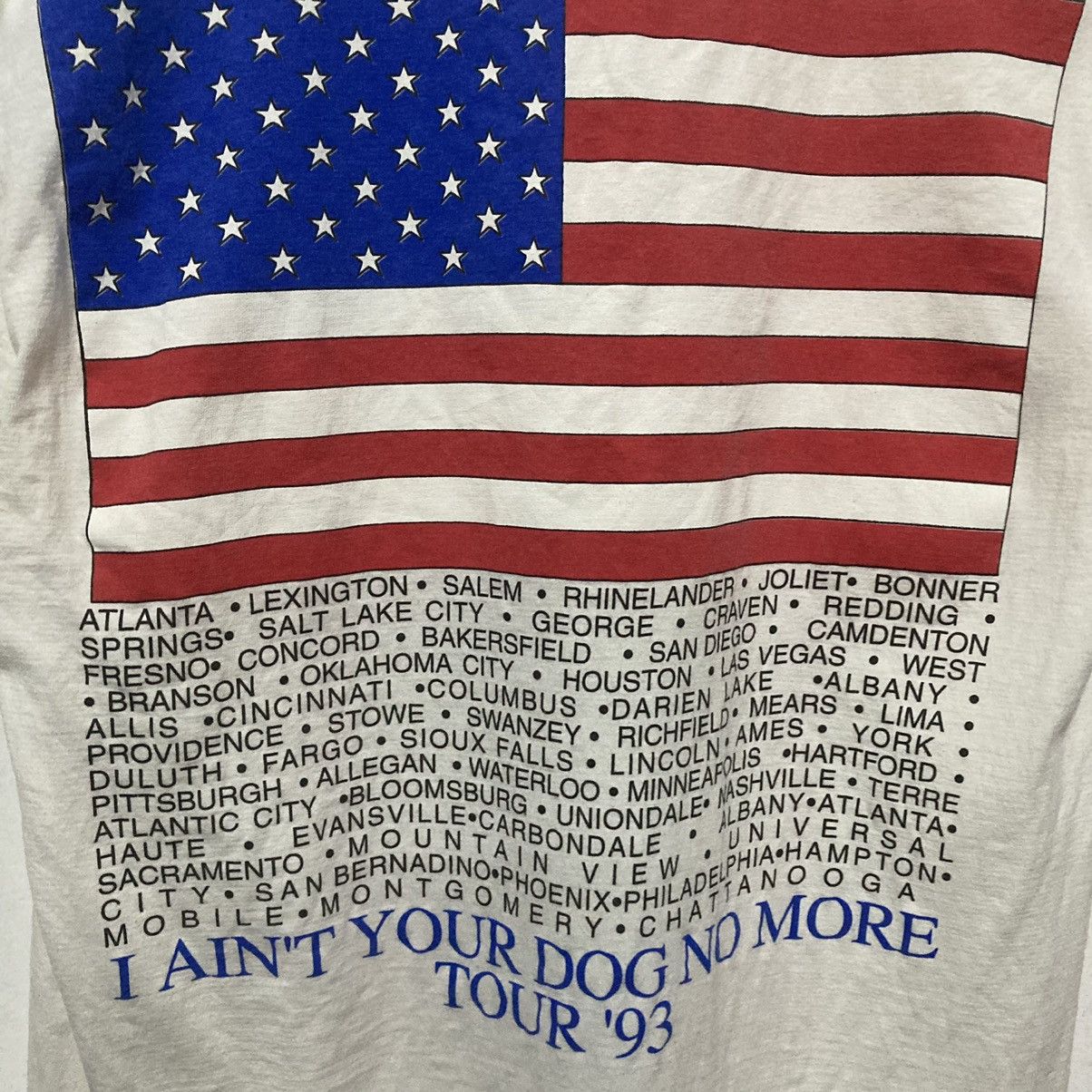 Band Tees Vintage 1993 Billy Ray Cyrus I Aint’t Your Dog No More Tour Size US M / EU 48-50 / 2 - 12 Thumbnail