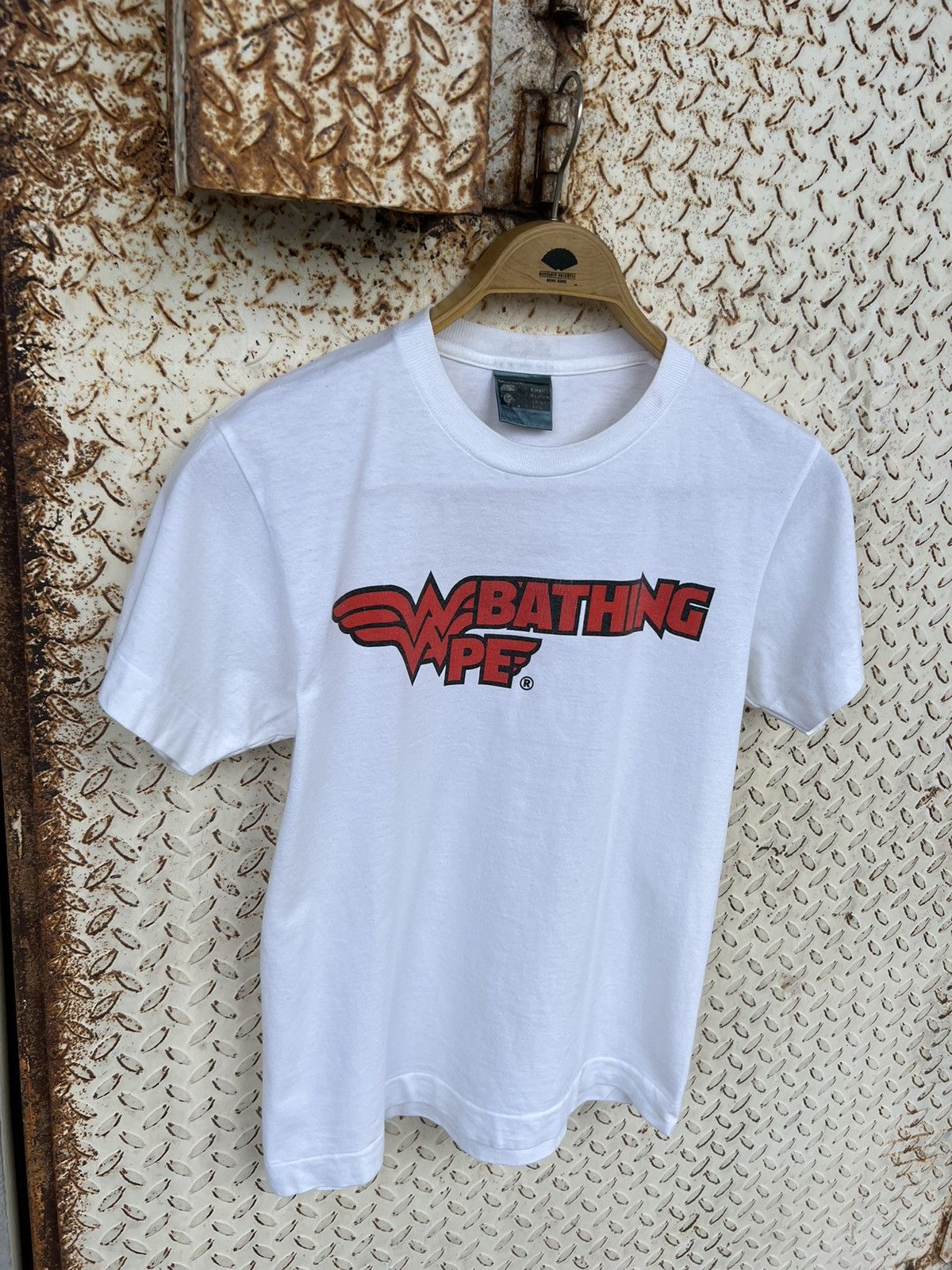 Vintage WONDER WOMAN TEE Size US S / EU 44-46 / 1 - 4 Thumbnail