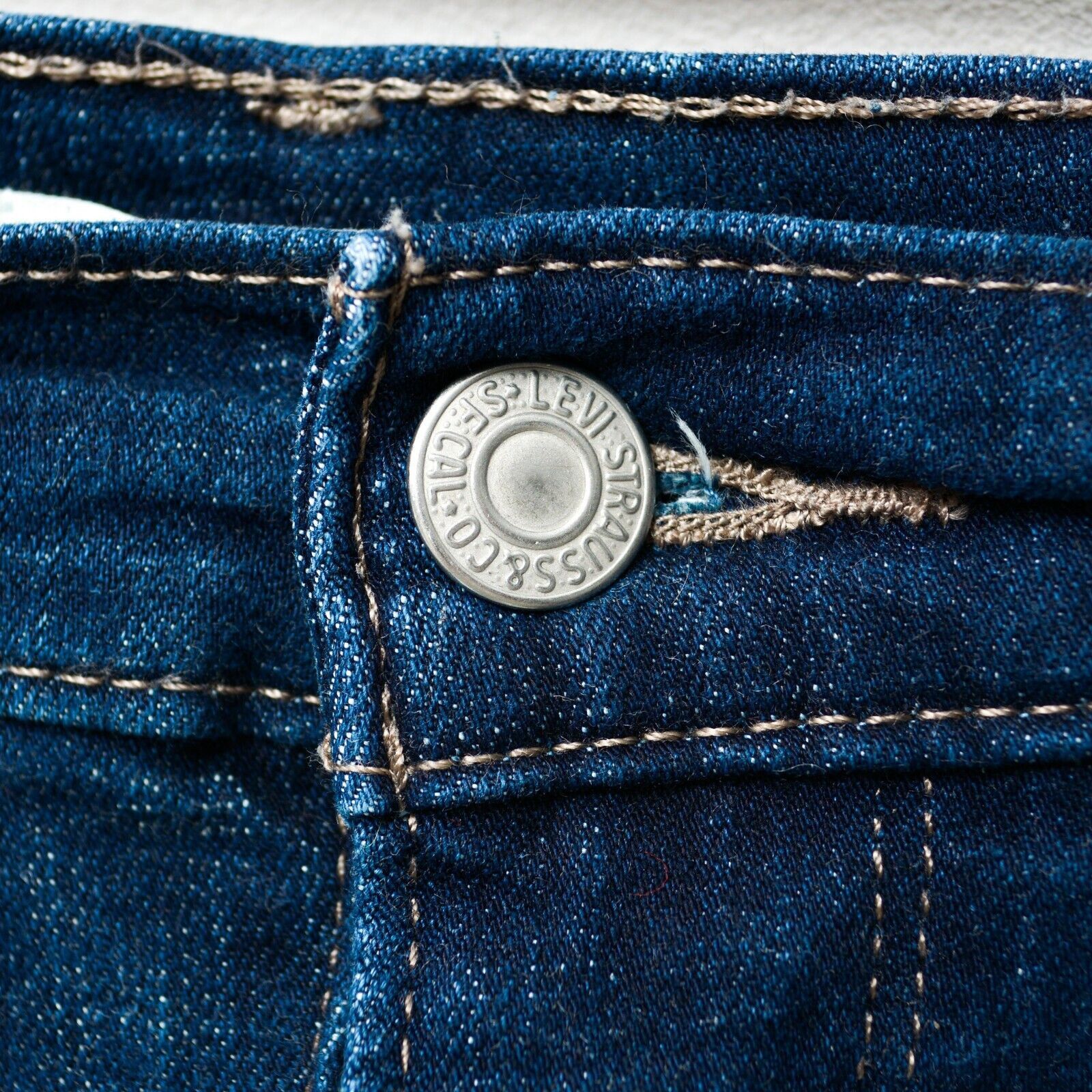 Levi's W20 Classic Bootcut Jeans Trousers Denim Pants Wide Flare Size 42" / US 20 - 3 Thumbnail
