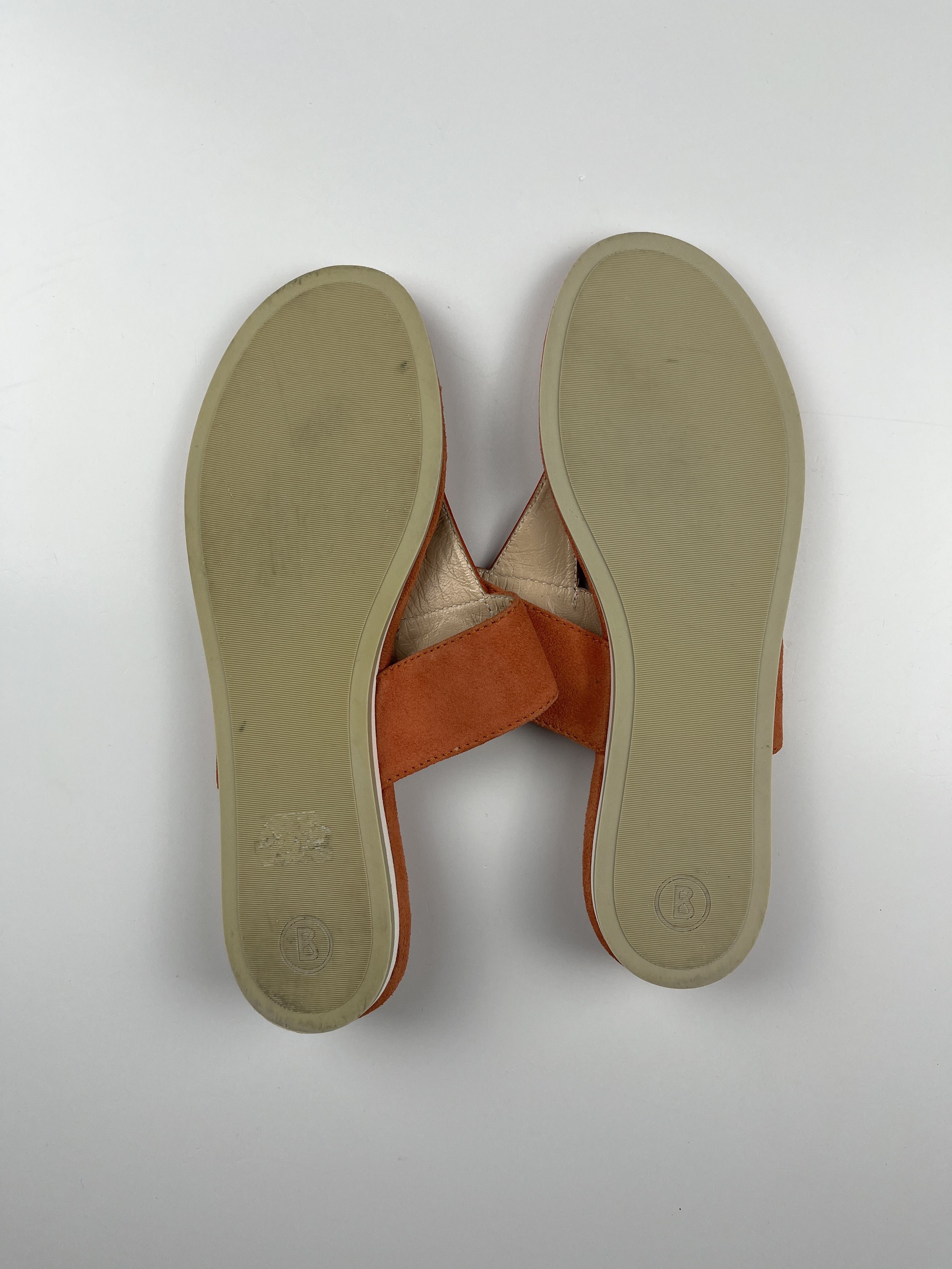 Bogner Bogner Flip Flop Suede Sandals Size US 7 / IT 37 - 12 Thumbnail