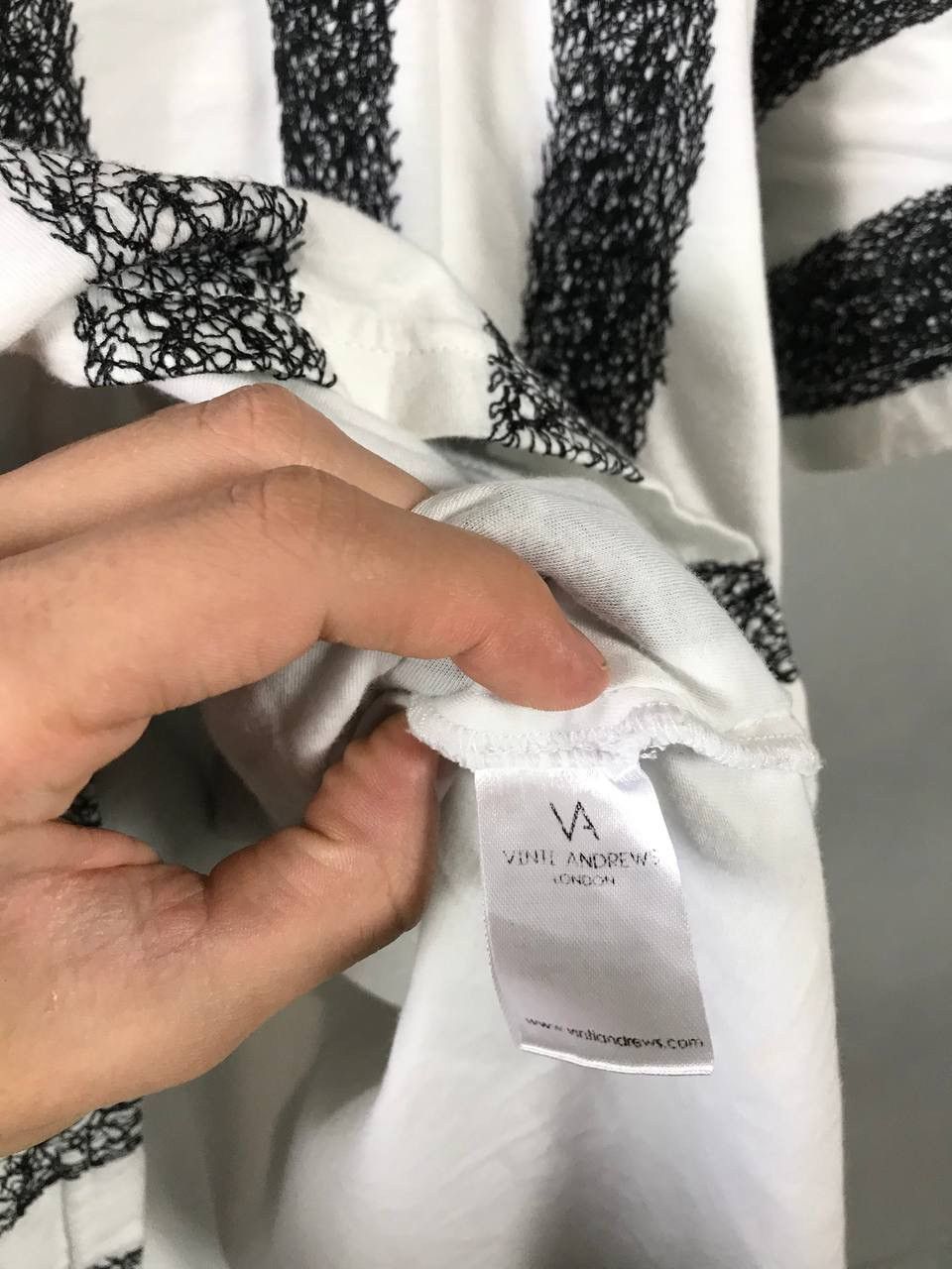 Designer × Vinti Andrews Vinti Andrews luxury designer street fashion tee Size US M / EU 48-50 / 2 - 6 Thumbnail