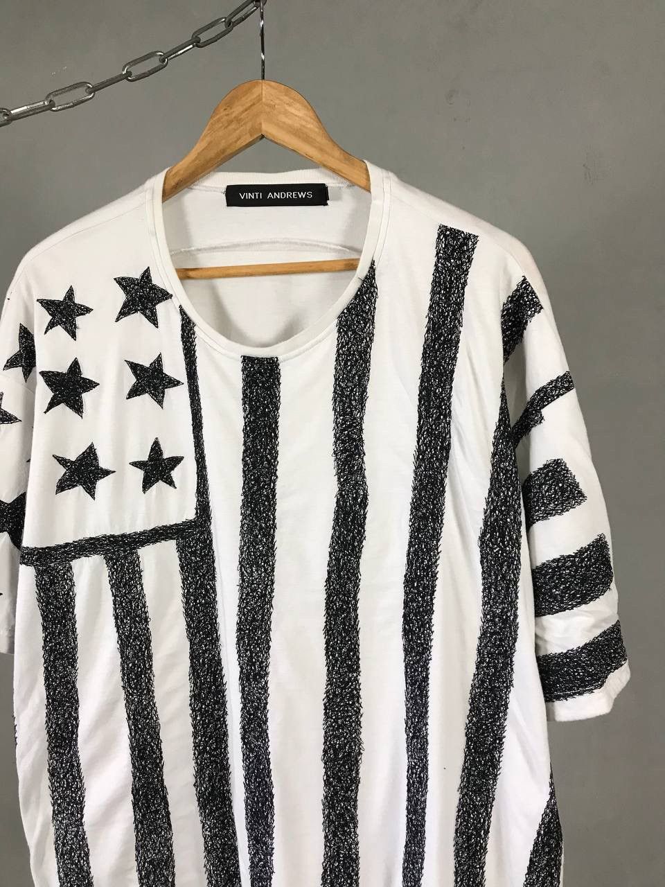 Designer × Vinti Andrews Vinti Andrews luxury designer street fashion tee Size US M / EU 48-50 / 2 - 2 Thumbnail