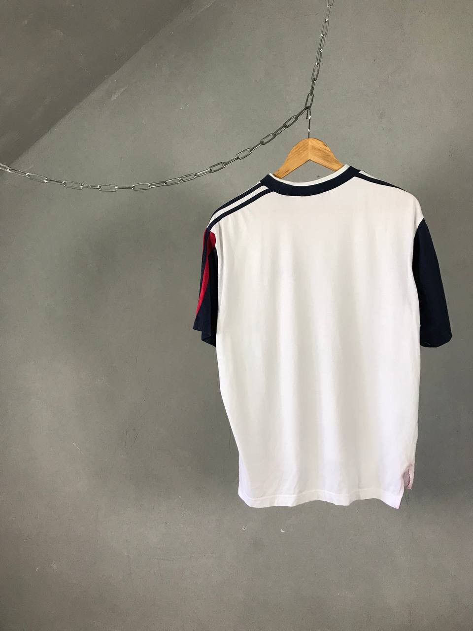 Vintage Adidas vintage streetwear sportwear tee Size US S / EU 44-46 / 1 - 7 Thumbnail