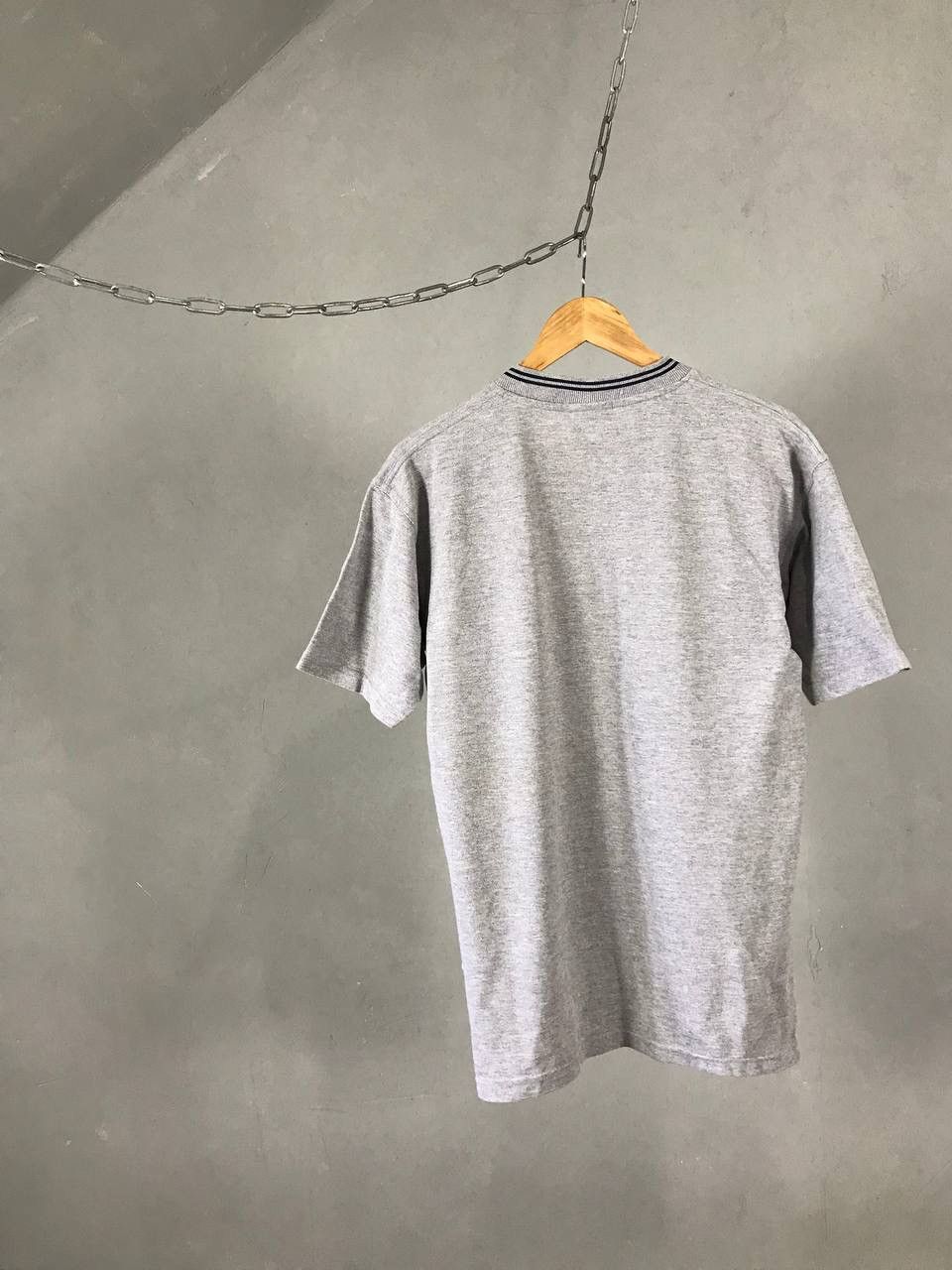 Nike × Vintage Nike swoosh streetwear vintage v neck tee Size US L / EU 52-54 / 3 - 6 Thumbnail