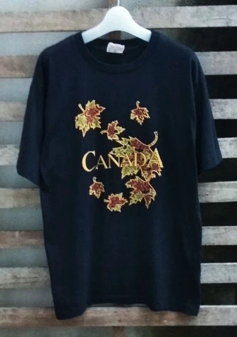Vintage Vintage rare canada big logo tshirt..made in canada Size US M / EU 48-50 / 2 - 1 Thumbnail