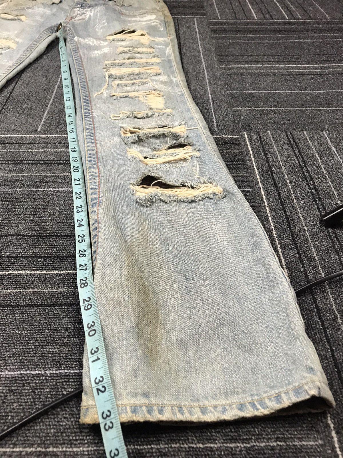Vanquish Vanquish punk/goth style bootcut distressed denim jeans Size US 32 / EU 48 - 13 Thumbnail