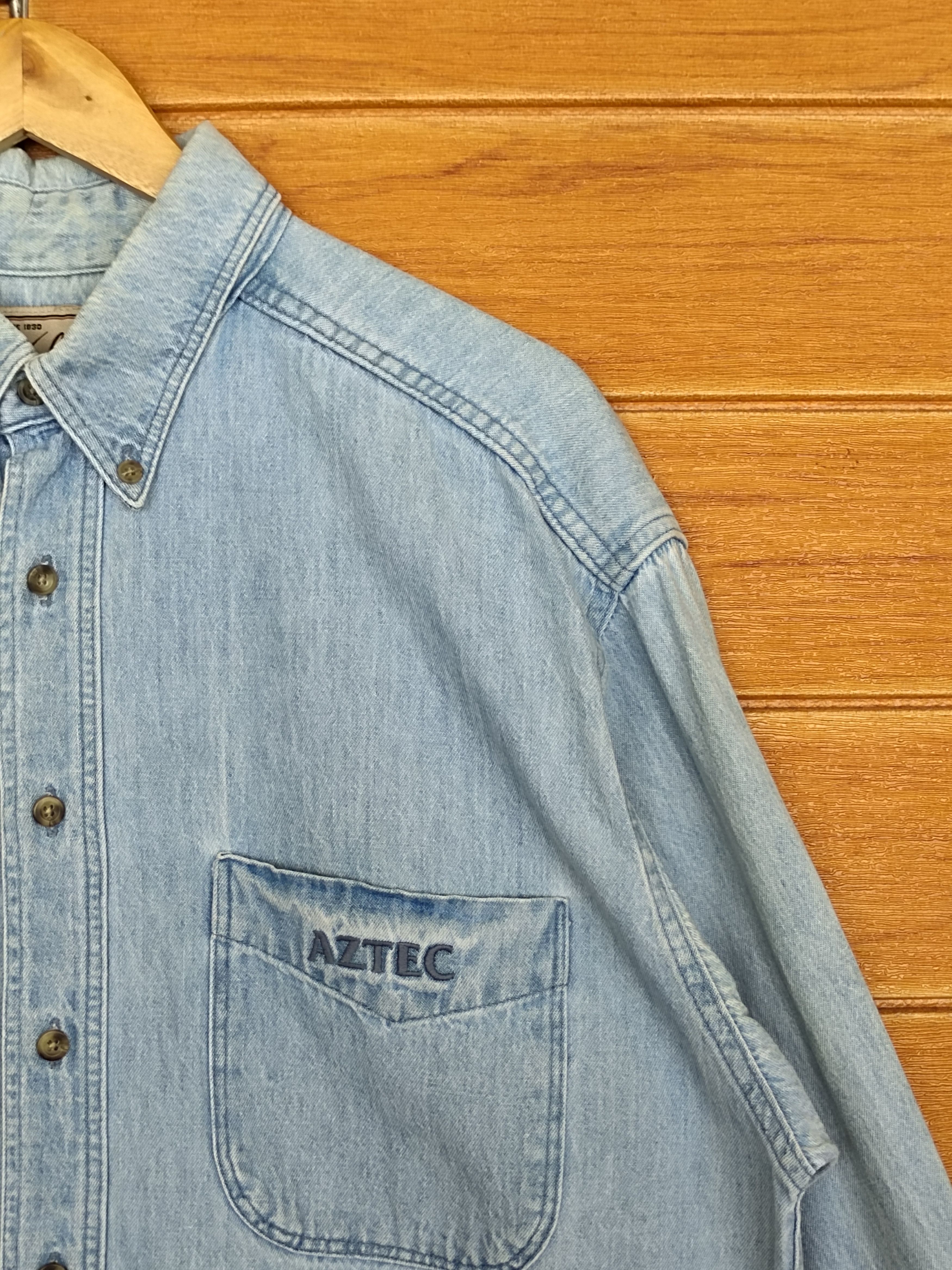 Vintage × Woolrich Woolen Mills Vintage 80s Woolrich "Aztec" Denim Shirt Size US L / EU 52-54 / 3 - 6 Thumbnail