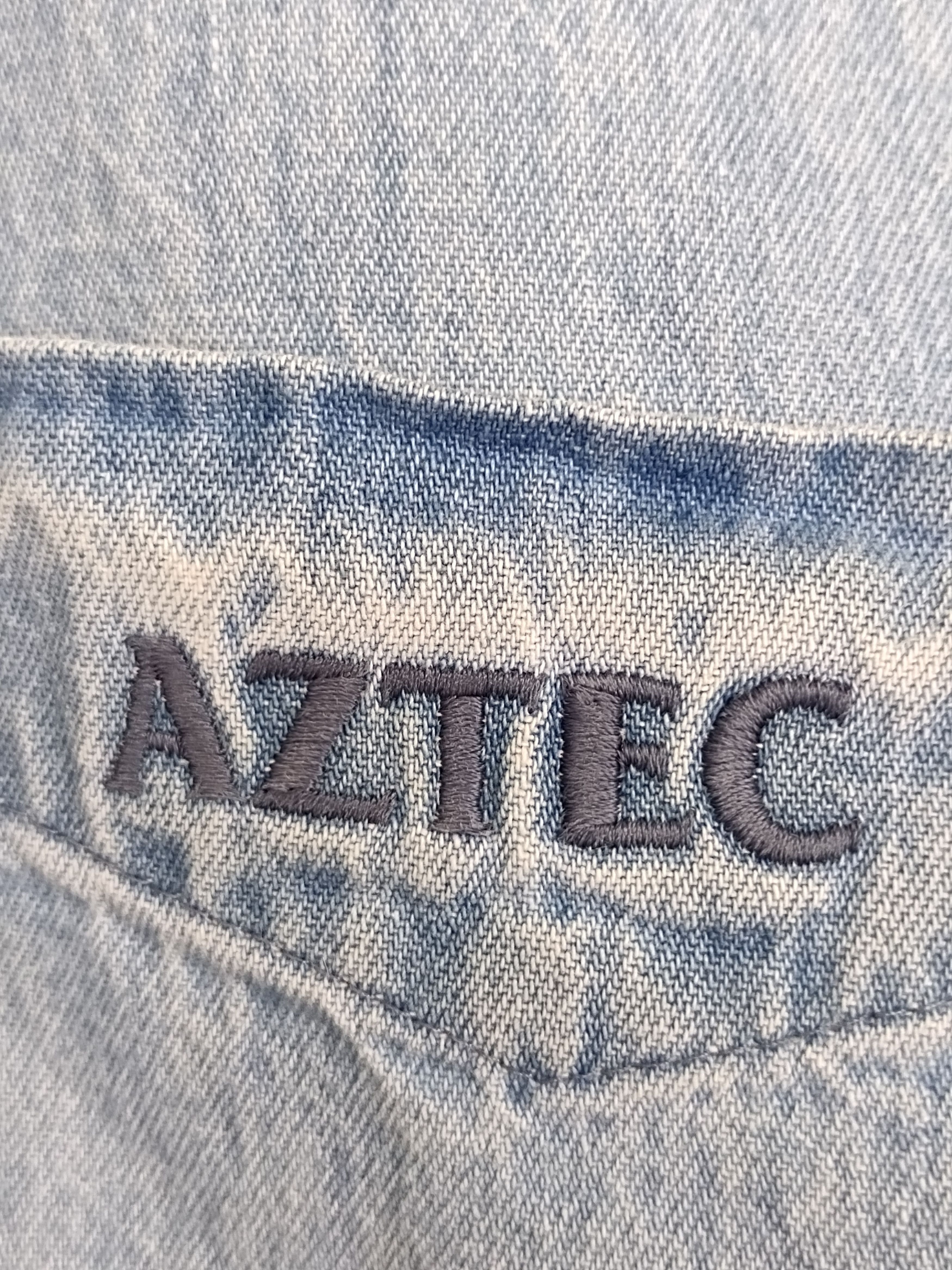 Vintage × Woolrich Woolen Mills Vintage 80s Woolrich "Aztec" Denim Shirt Size US L / EU 52-54 / 3 - 3 Thumbnail