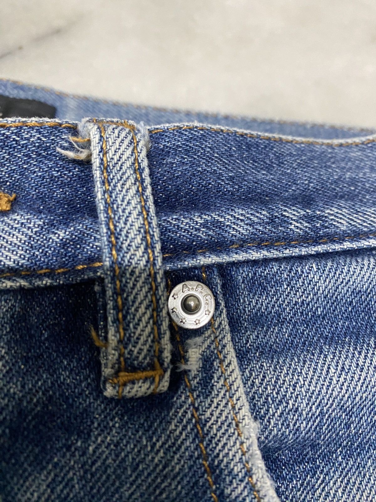 A.P.C. A.P.C RARE DISTRESSED DENIM Size 30" / US 8 / IT 44 - 10 Thumbnail