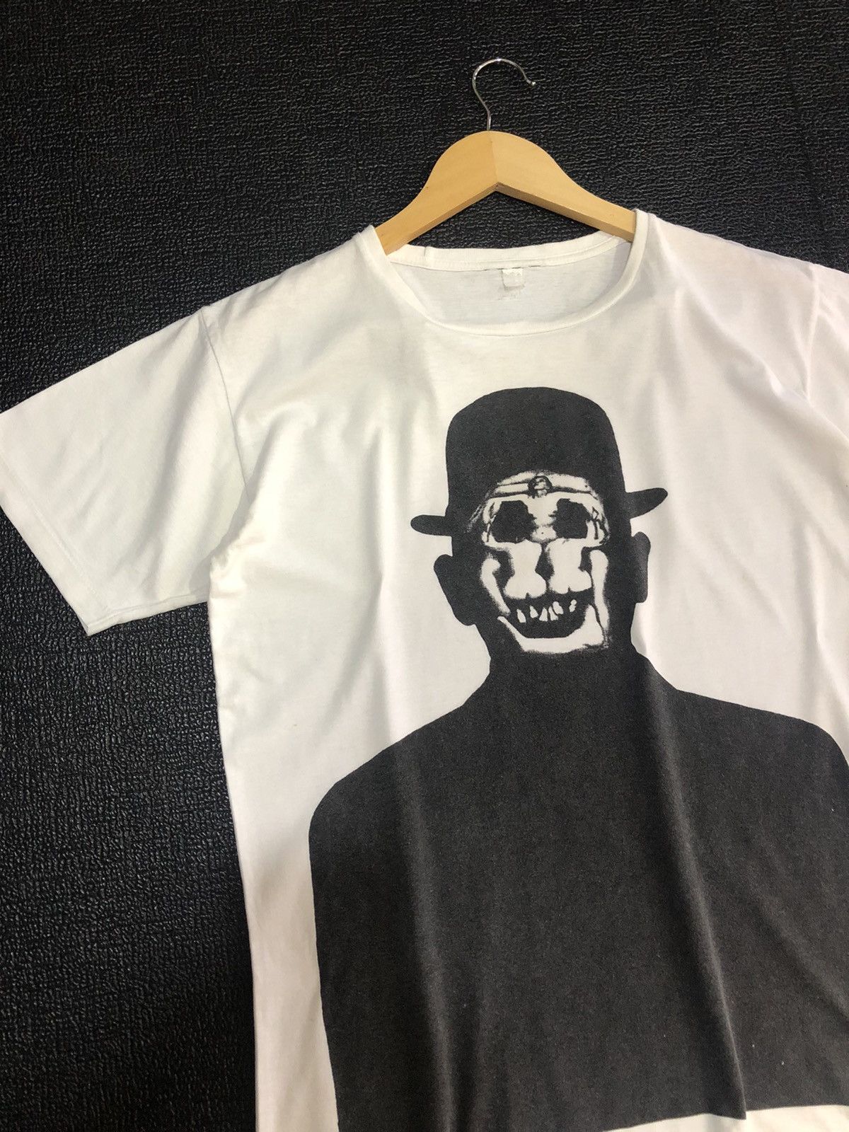 Designer VINTAGE SALVADOR DALI WOMEN SKULL ART WITH SEXY LOGO Size US M / EU 48-50 / 2 - 5 Thumbnail