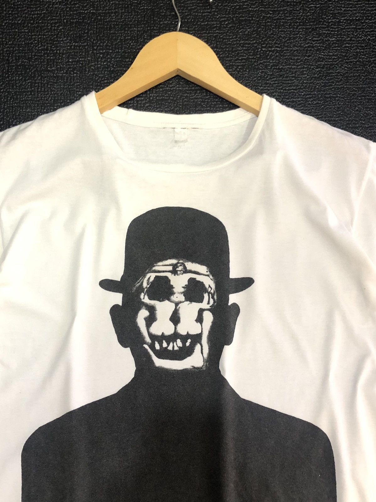 Designer VINTAGE SALVADOR DALI WOMEN SKULL ART WITH SEXY LOGO Size US M / EU 48-50 / 2 - 6 Thumbnail
