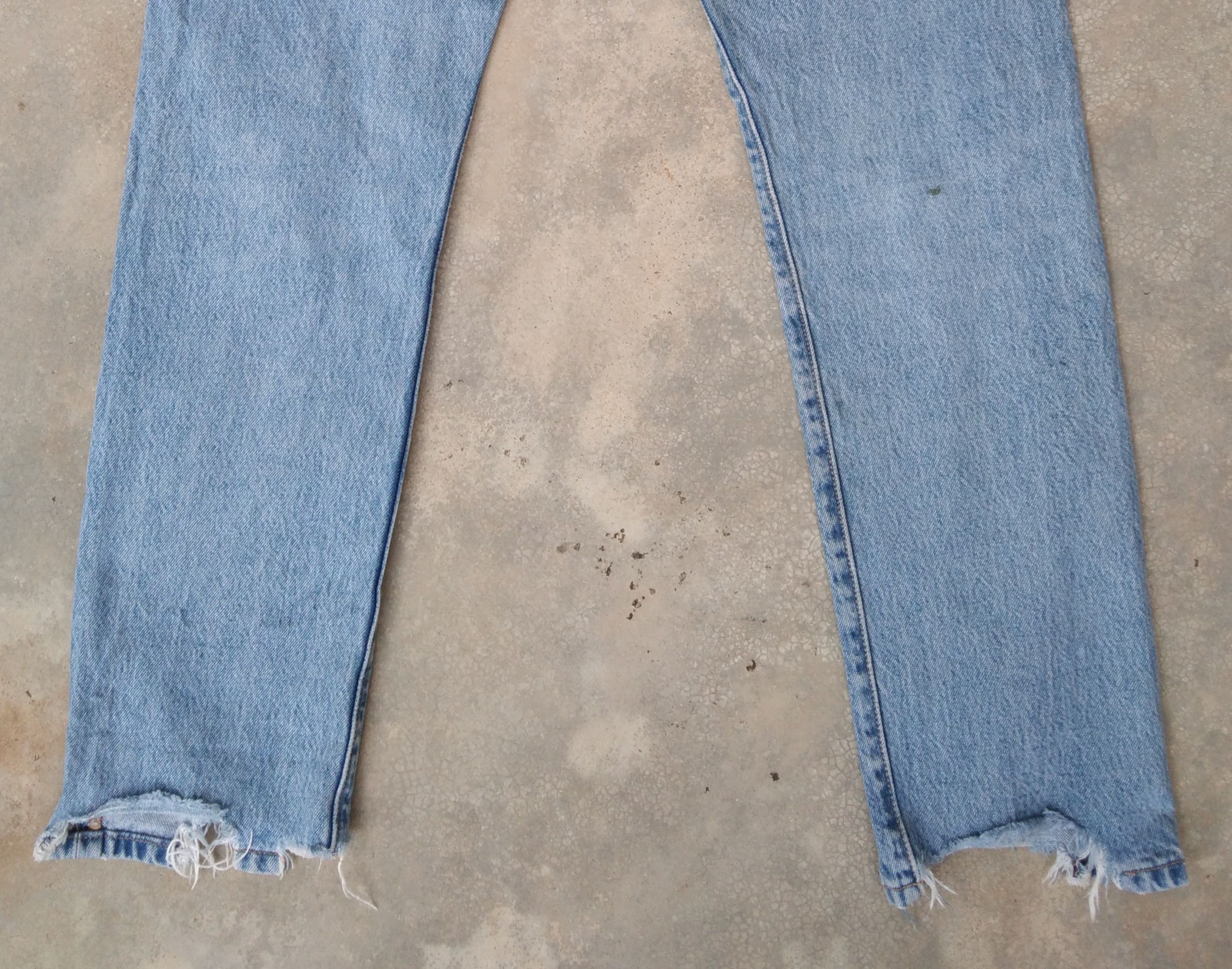 Levi's Vintage Levi's 501 Distressed Repaired Jeans 30x30 Size US 30 / EU 46 - 3 Thumbnail