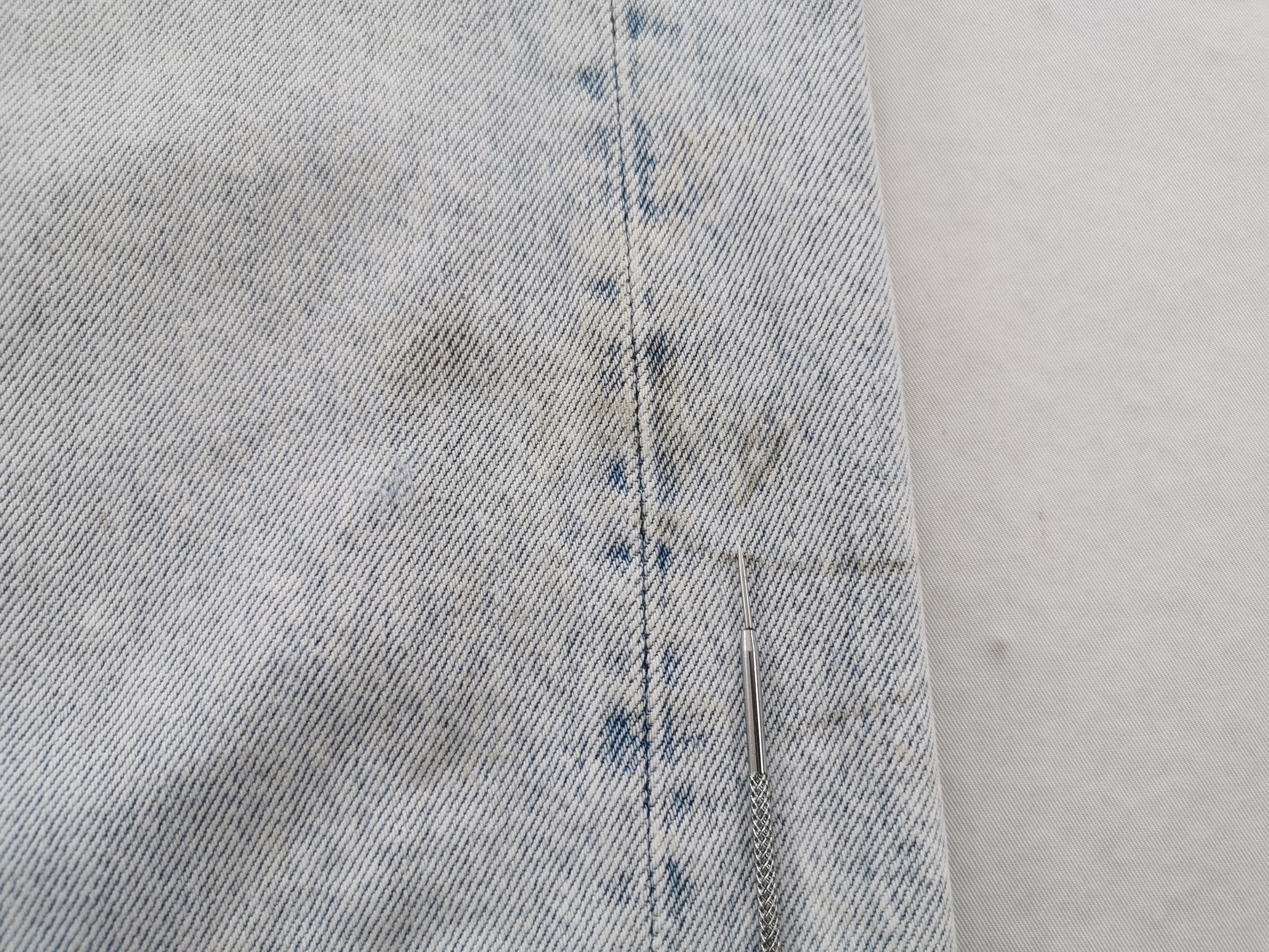 Vintage Levis 501 Distressed Jeans Made In USA Size 30/31x36