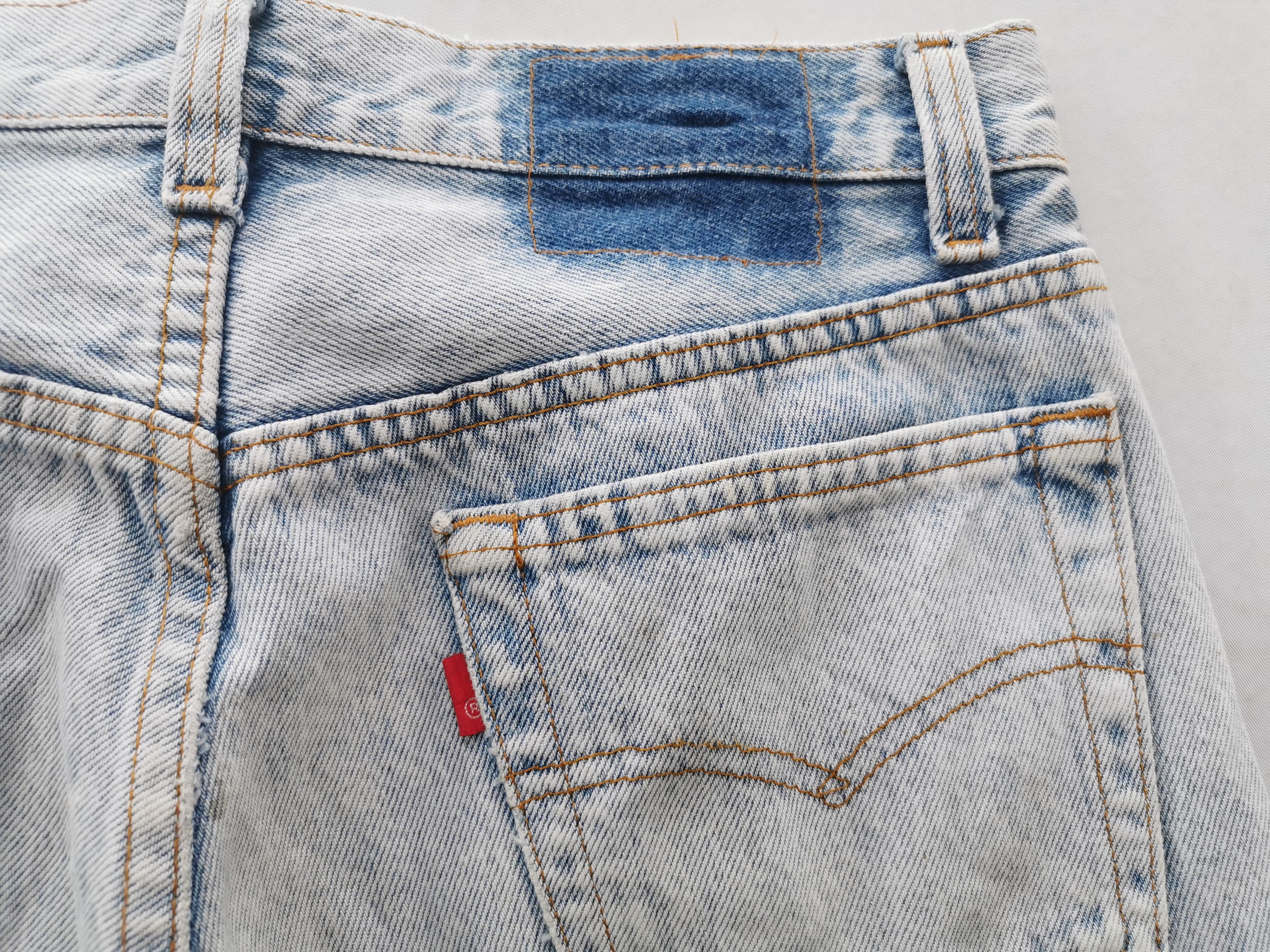 Vintage Levis 501 Distressed Jeans Made In USA Size 30/31x36
