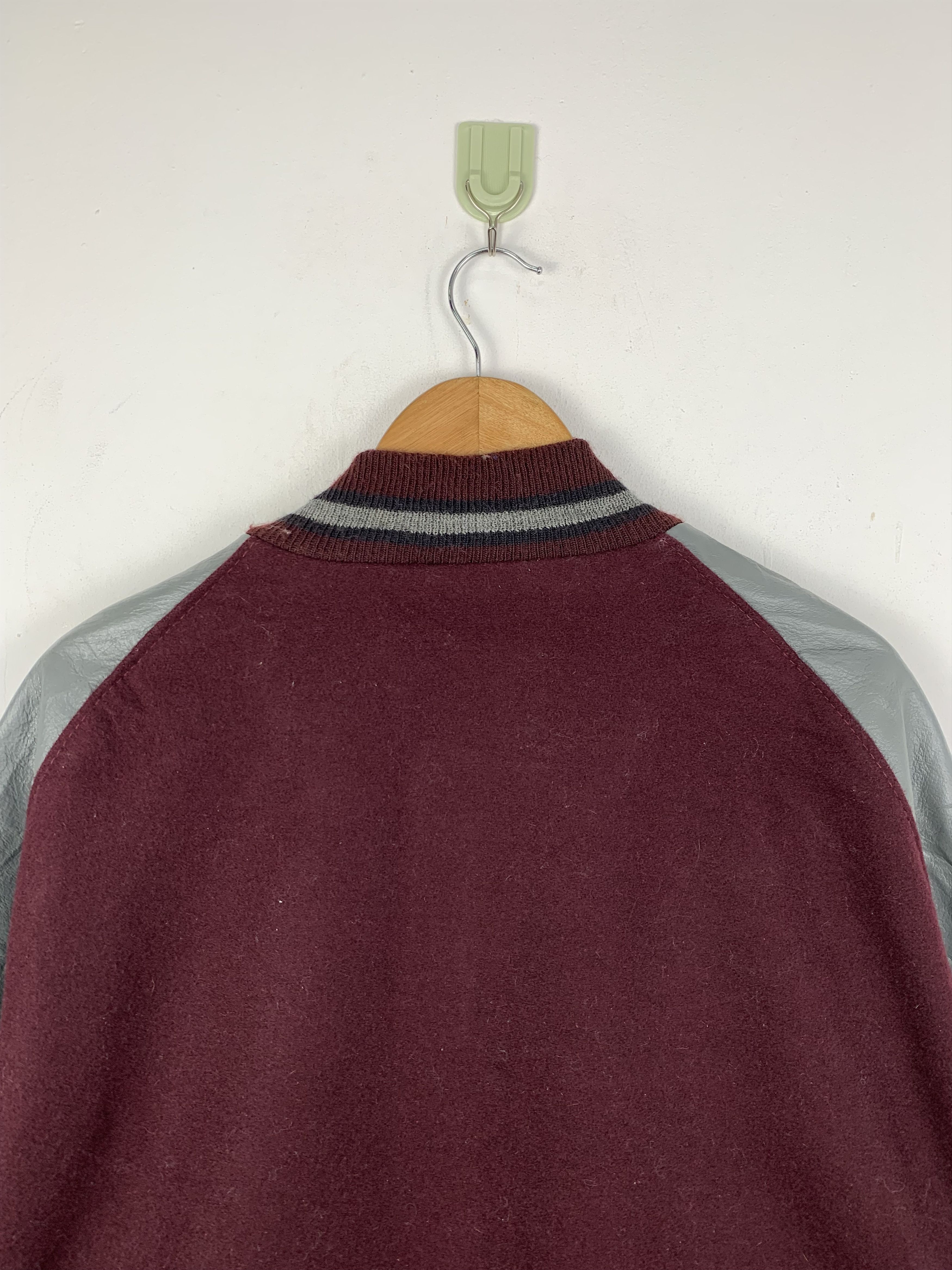 Delong Vintage 80s Delong Wool Sleeve Leather Varsity Jacket V0537 Size US XL / EU 56 / 4 - 4 Thumbnail