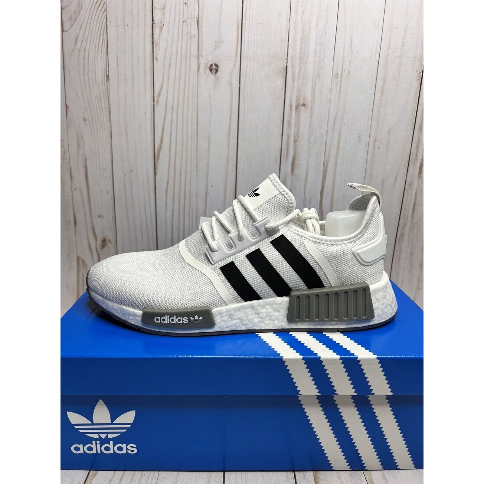 Adidas nmd r1 mens size 11 online